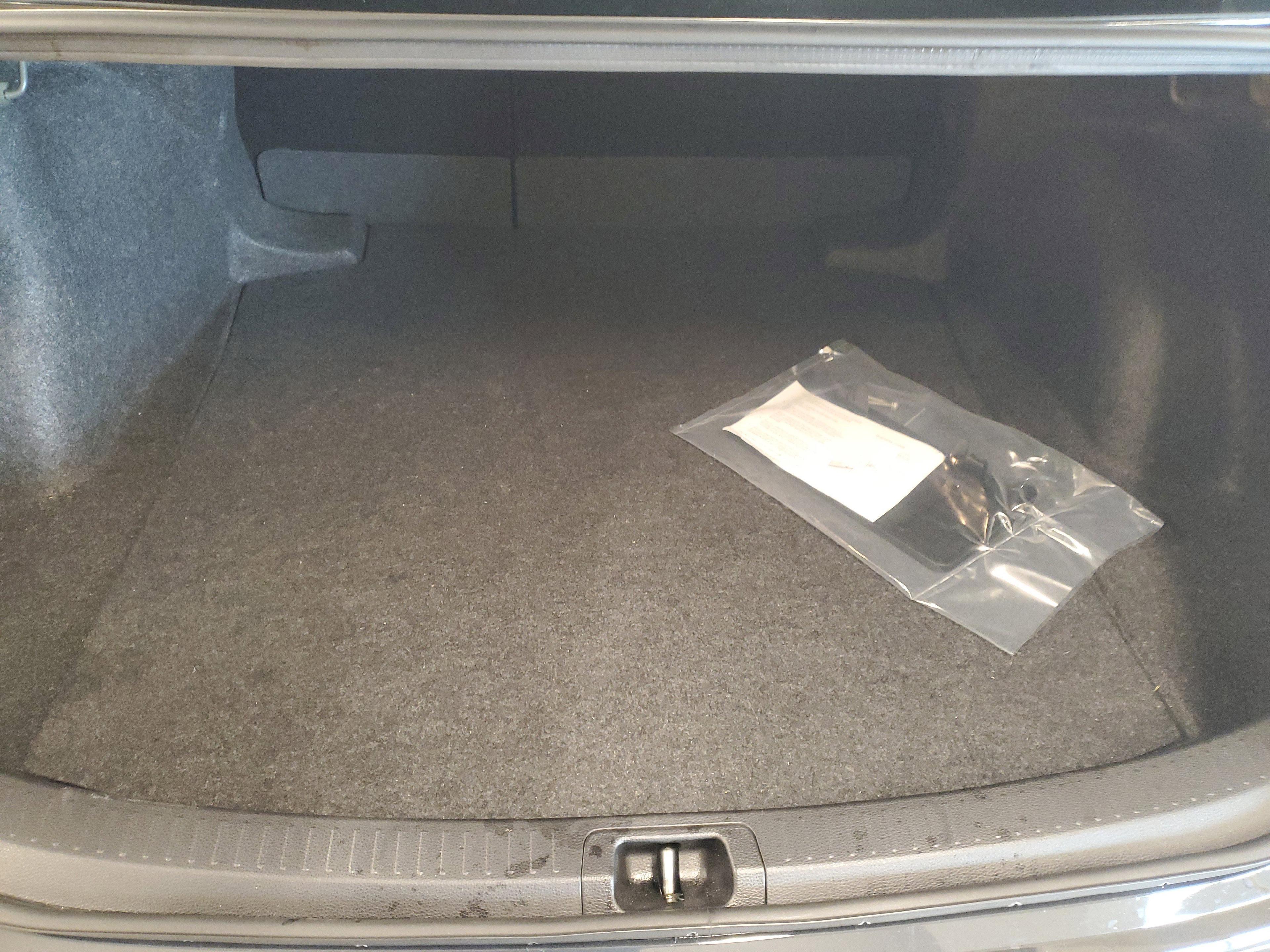 Toyota Corolla Le Fwd - Thumbnail 9