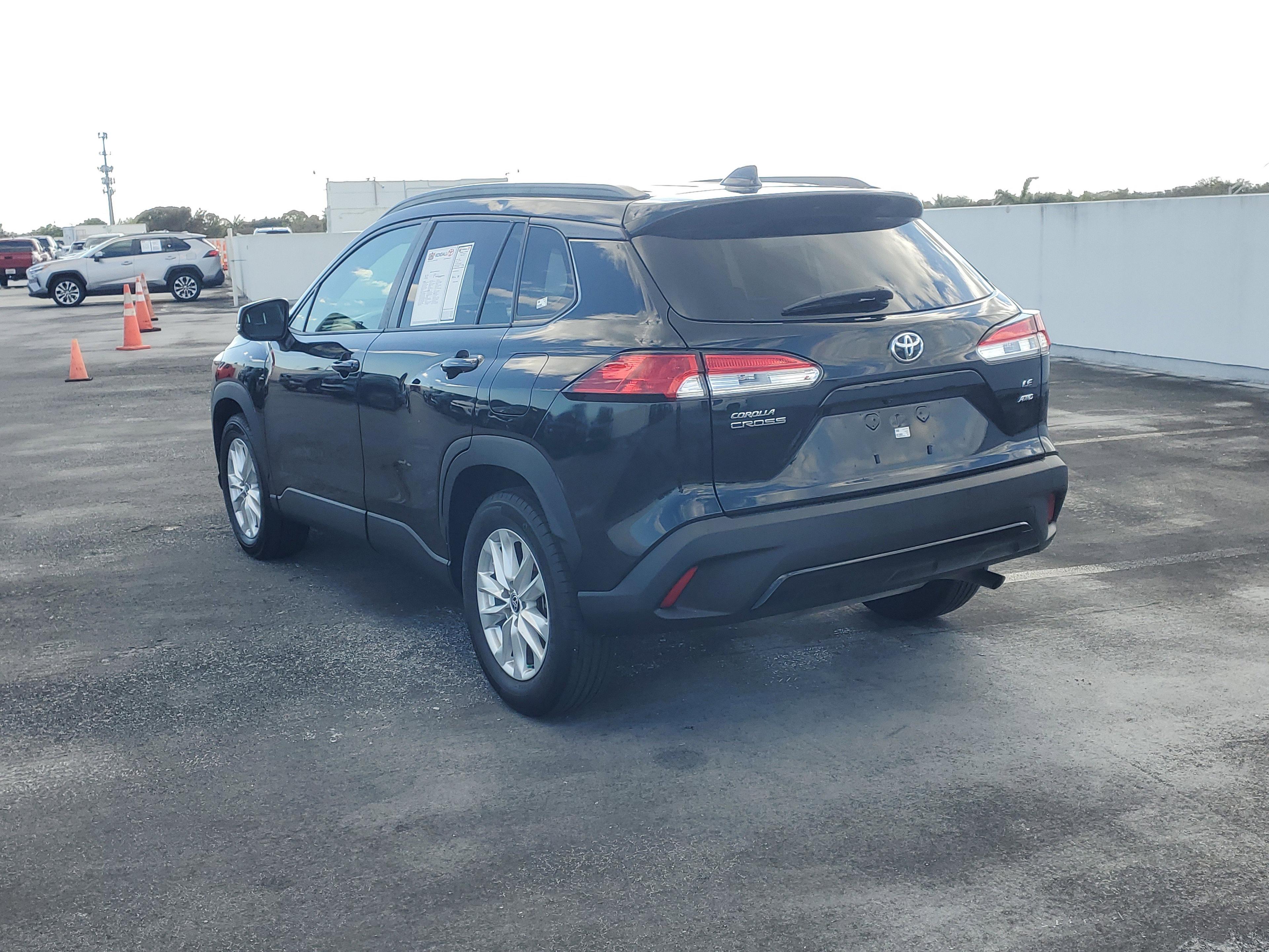 Toyota Corolla Cross Le Awd - Thumbnail 6