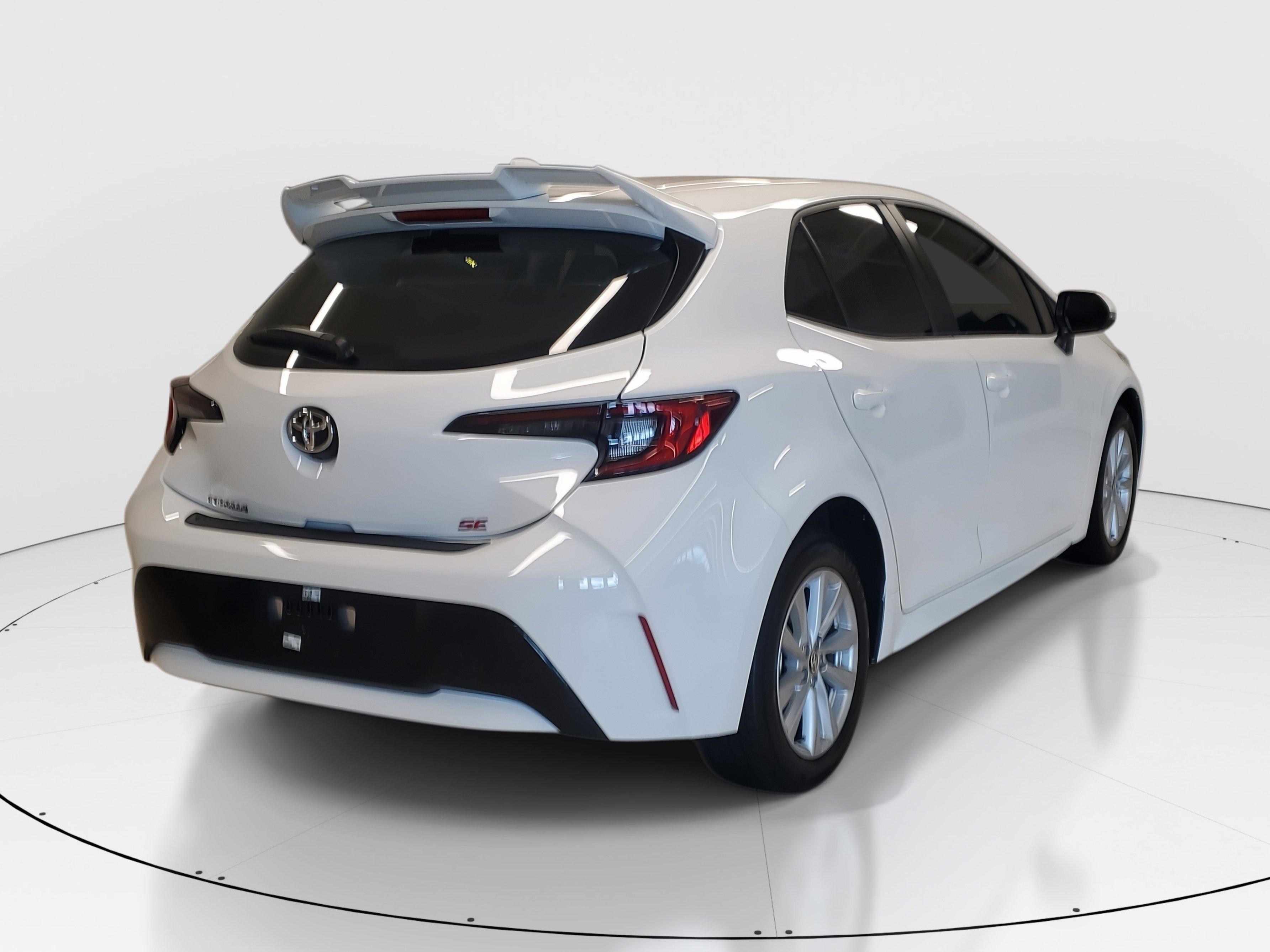 Toyota Corolla Hatchback Se Fwd - Thumbnail 8