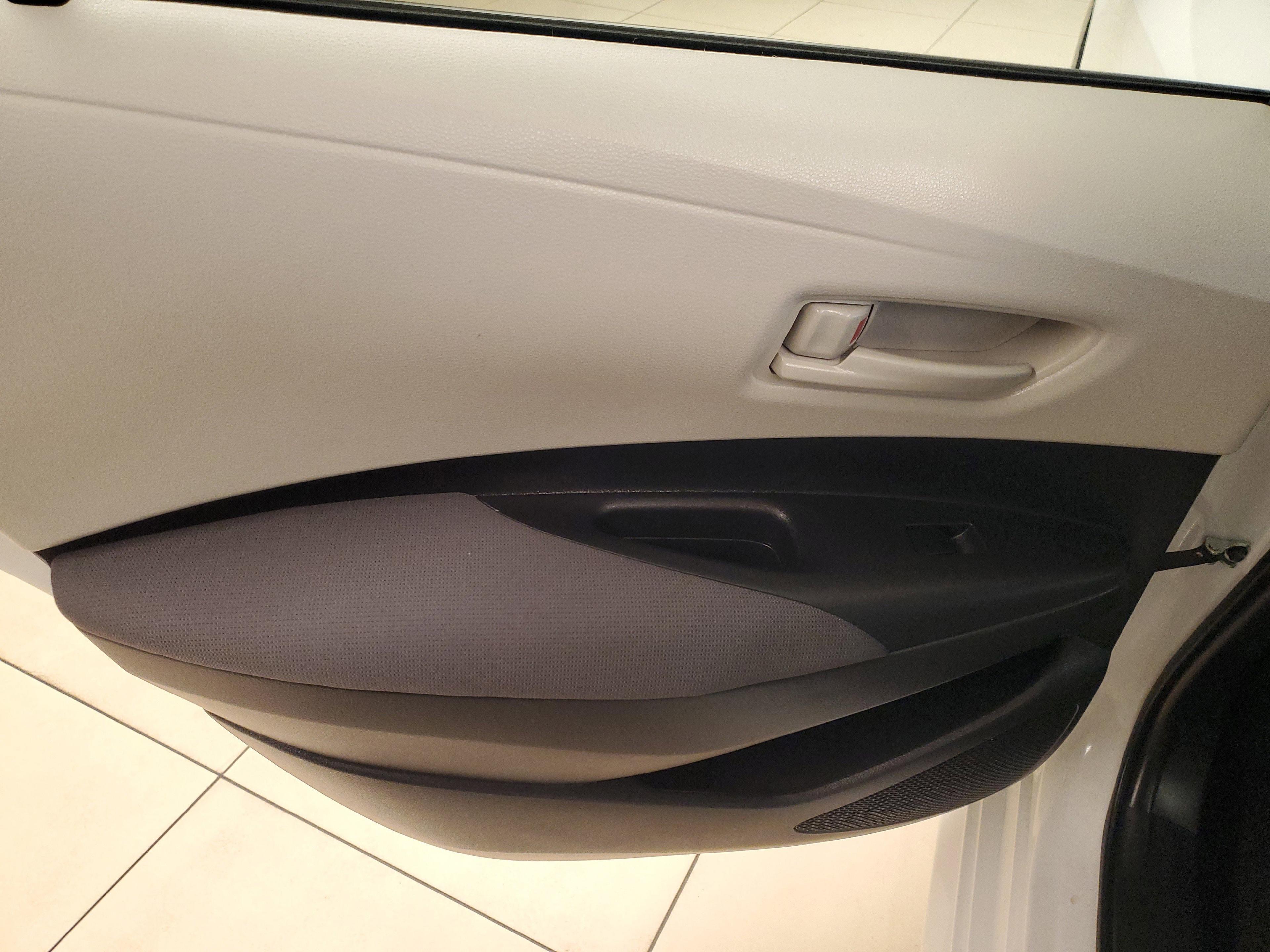 Toyota Corolla Le Fwd - Thumbnail 14