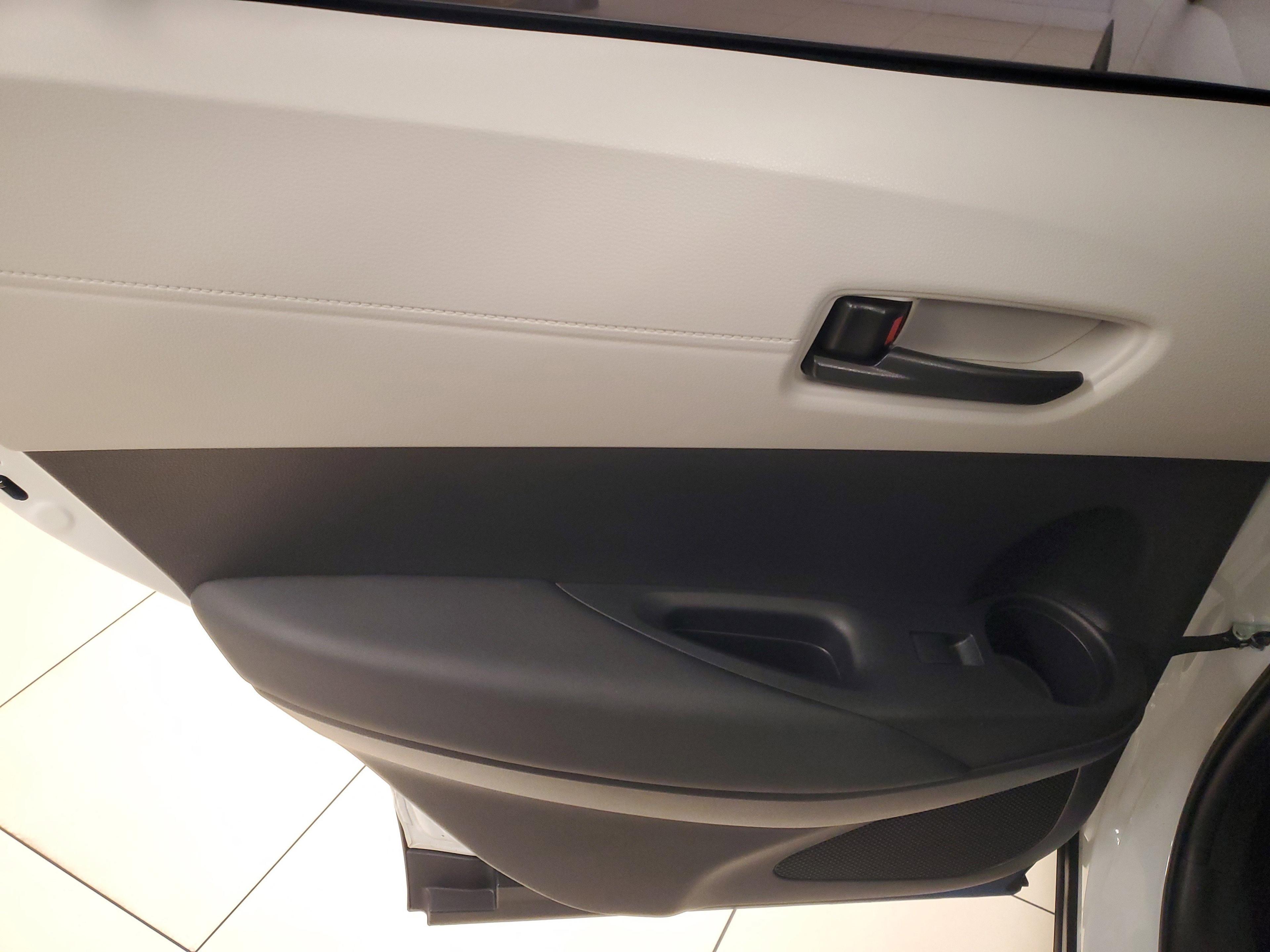 Toyota Corolla Cross L Fwd - Thumbnail 13