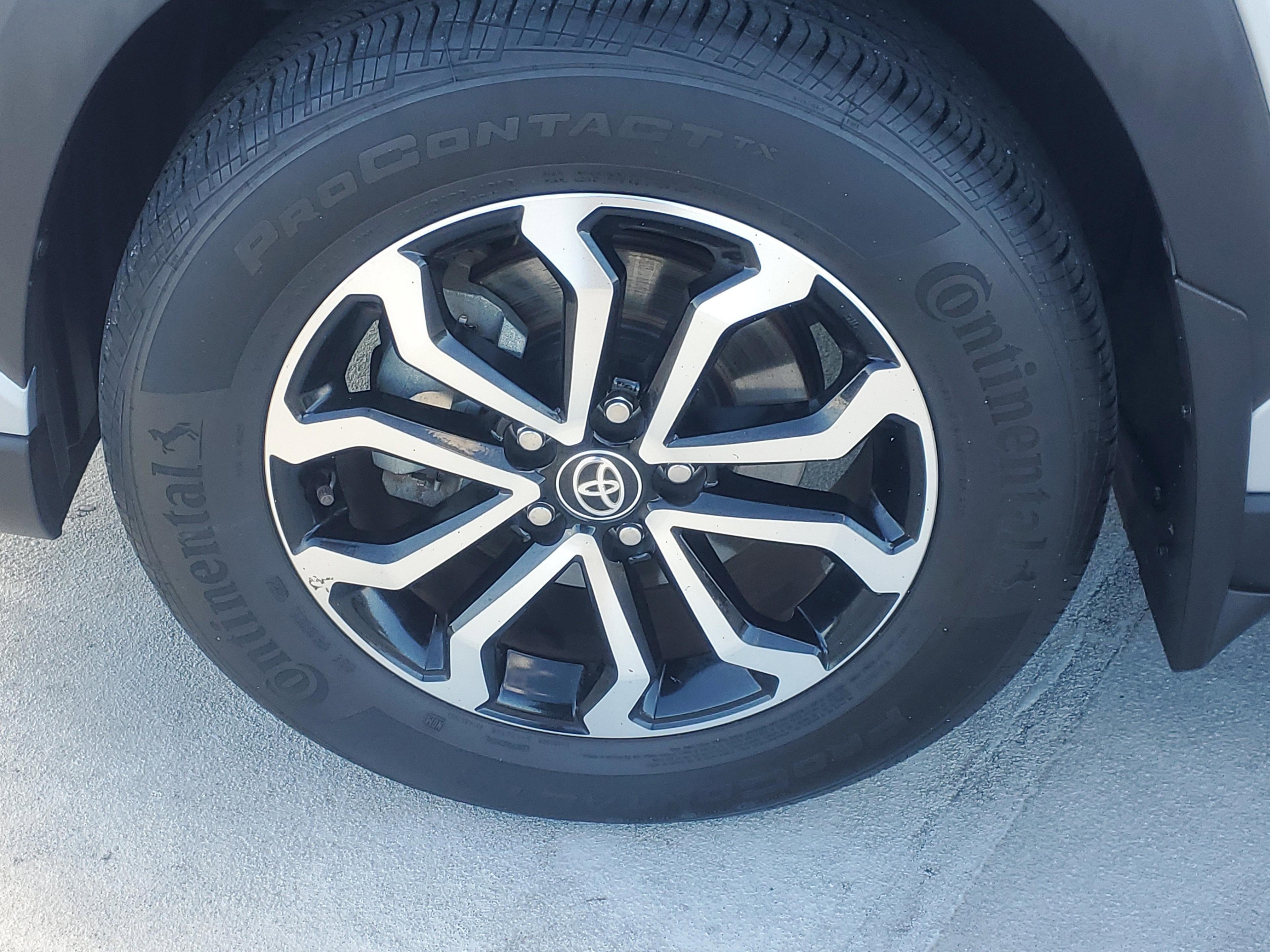 Toyota Corolla Cross Hybrid Se Awd - Thumbnail 5