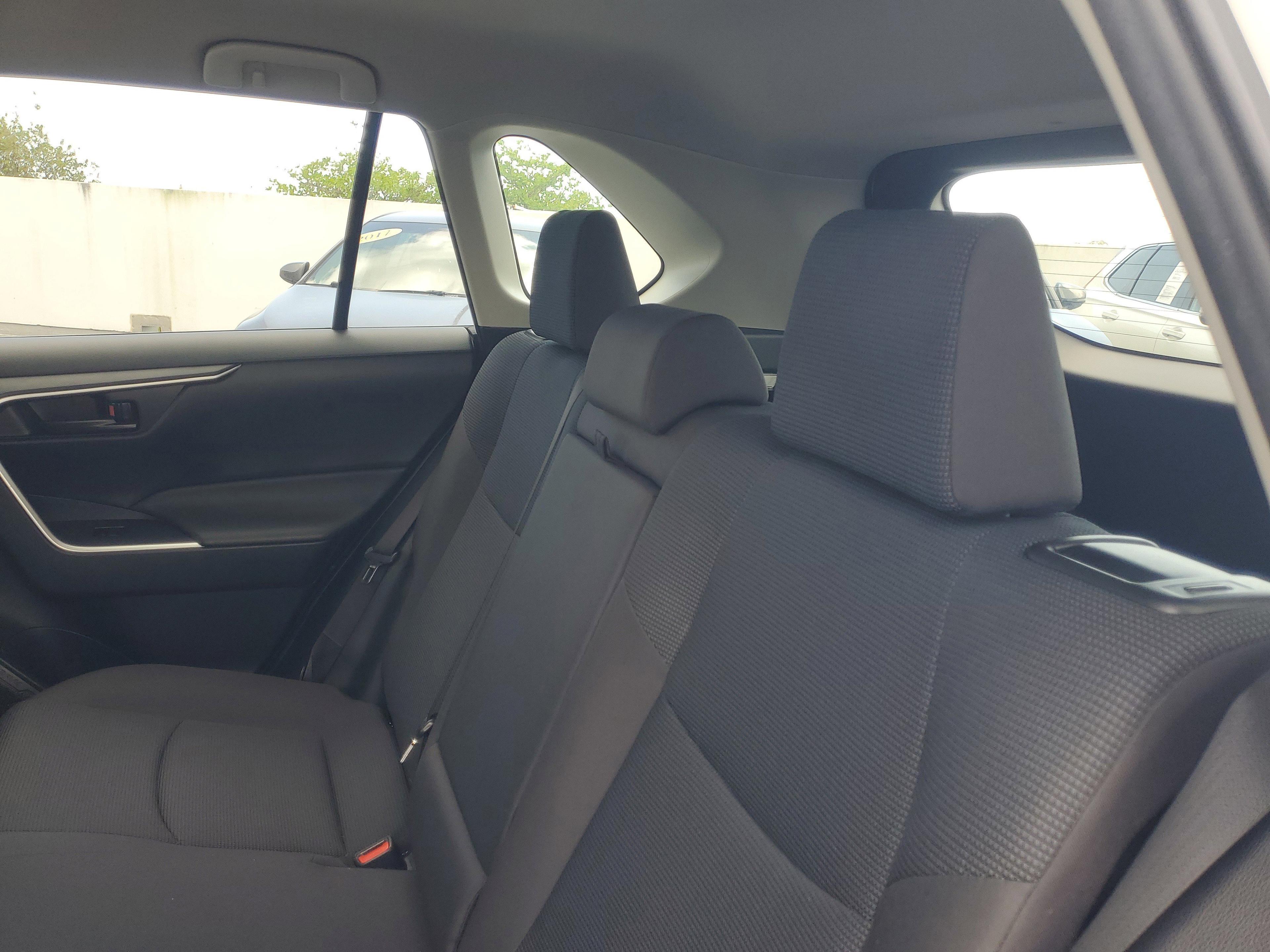 Toyota Rav4 Hybrid Le Awd - Thumbnail 13