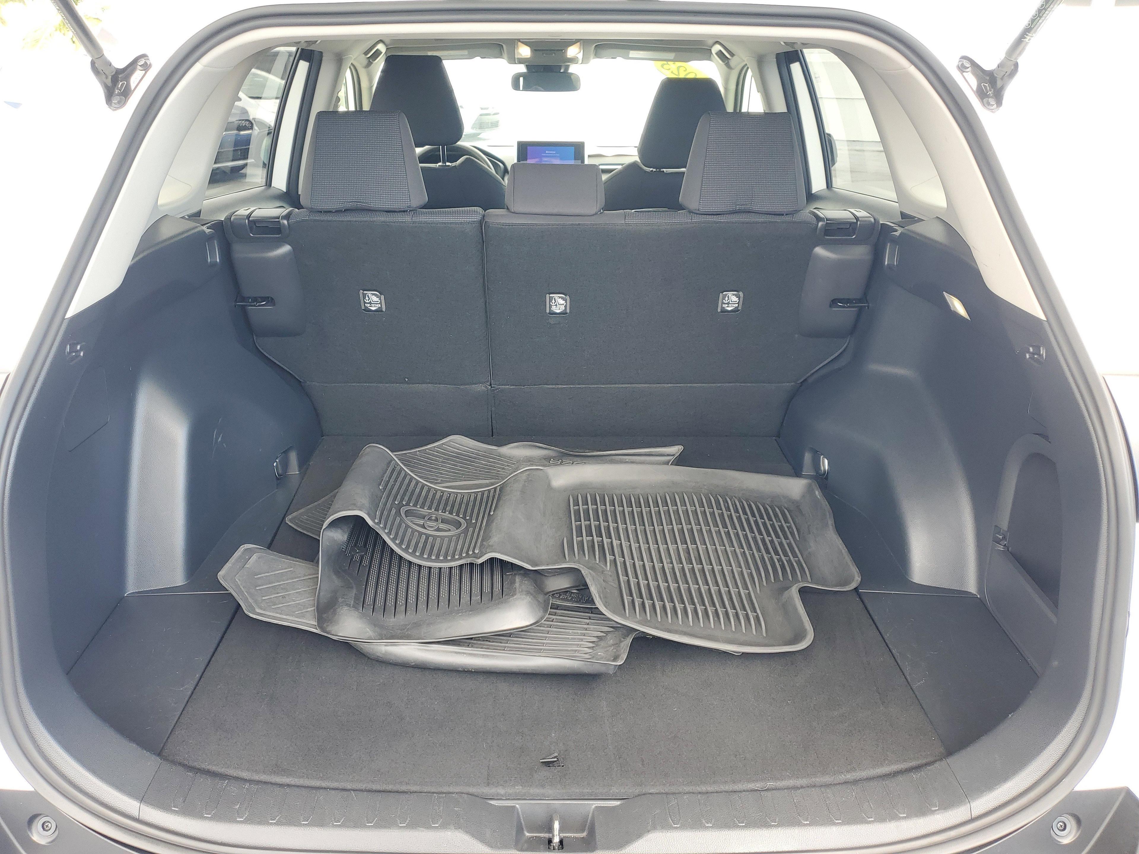 Toyota Rav4 Hybrid Le Awd - Thumbnail 9