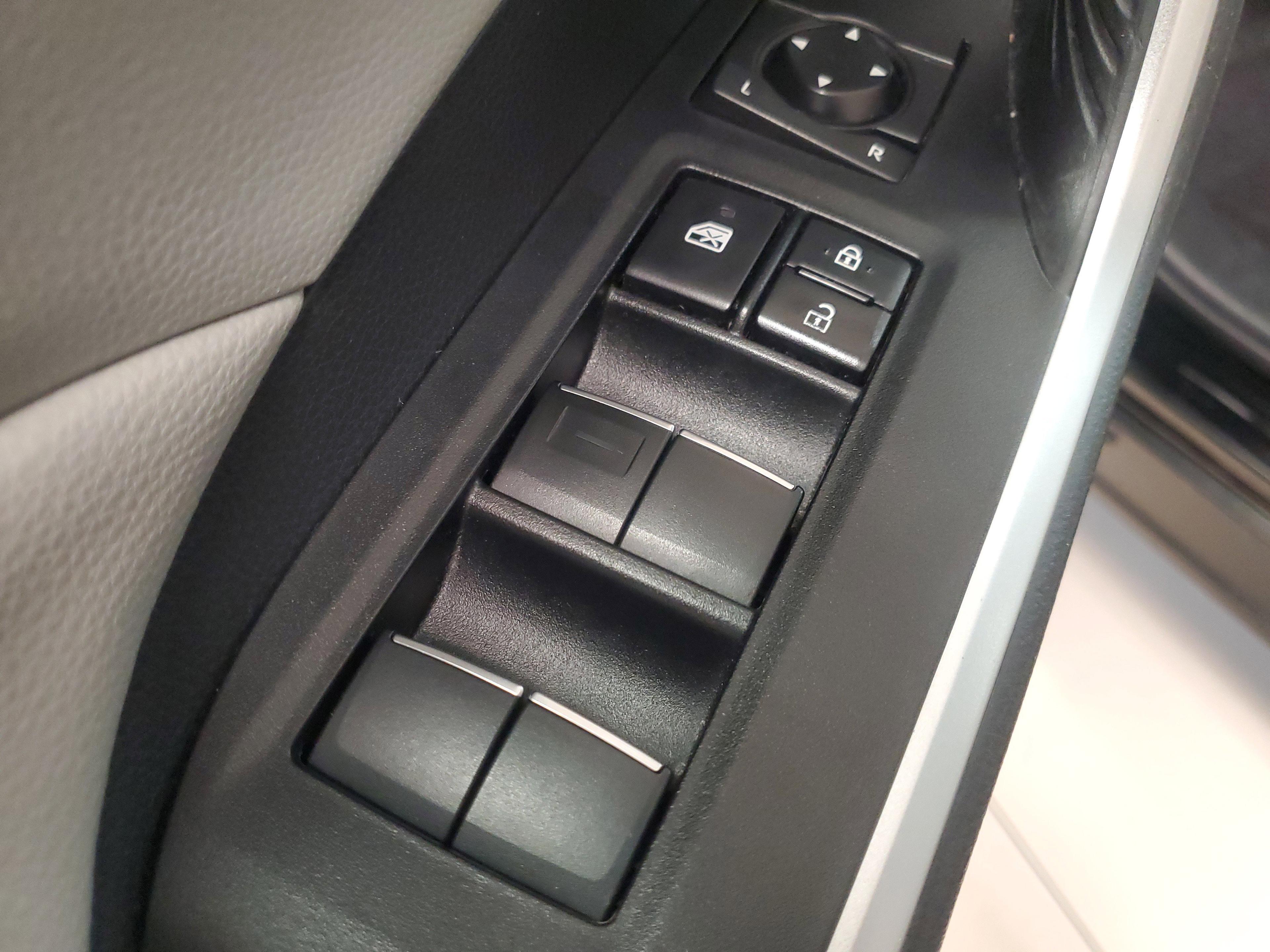 Toyota Rav4 Xle Premium Fwd - Thumbnail 20