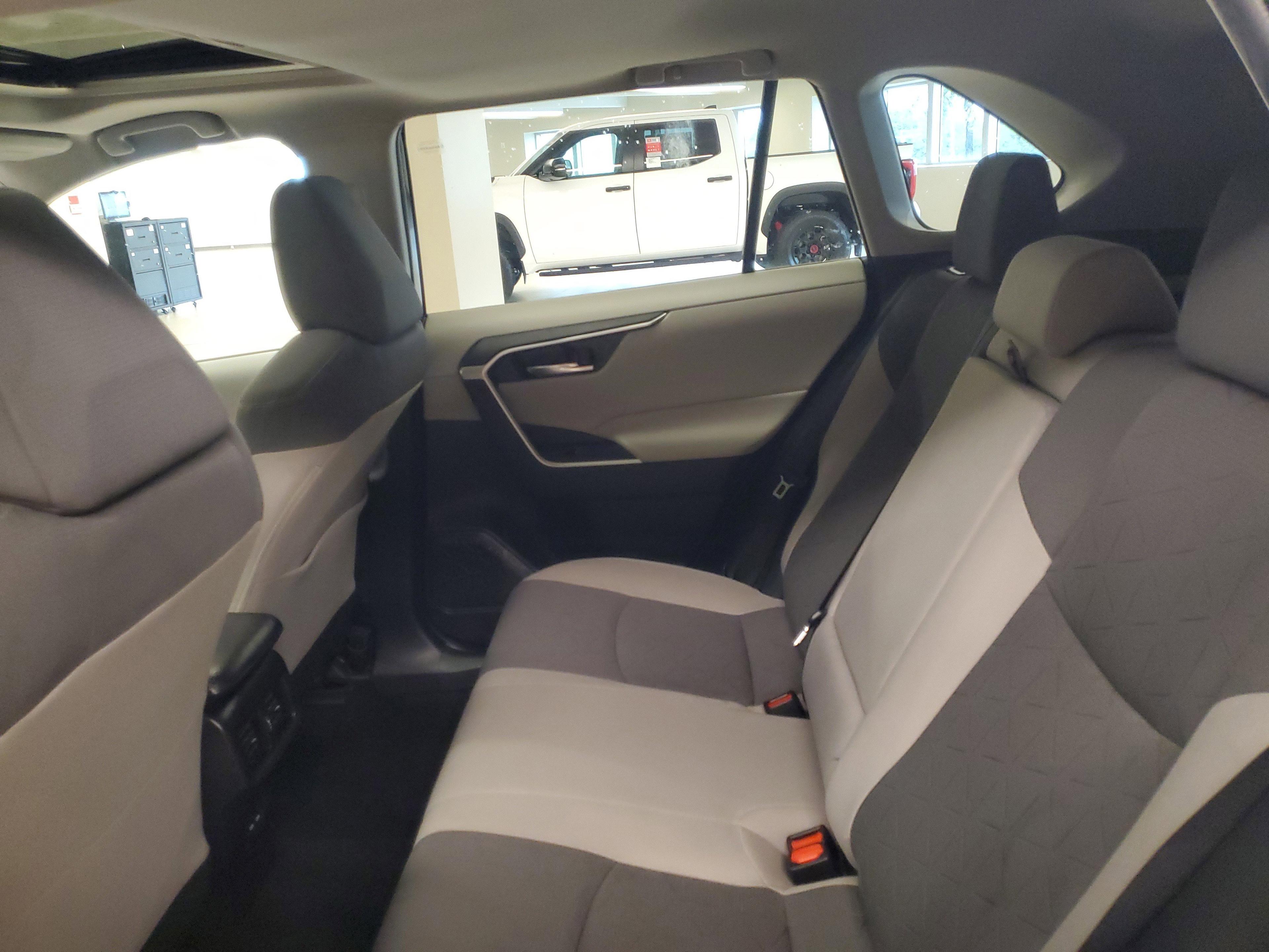 Toyota Rav4 Xle Fwd - Thumbnail 13