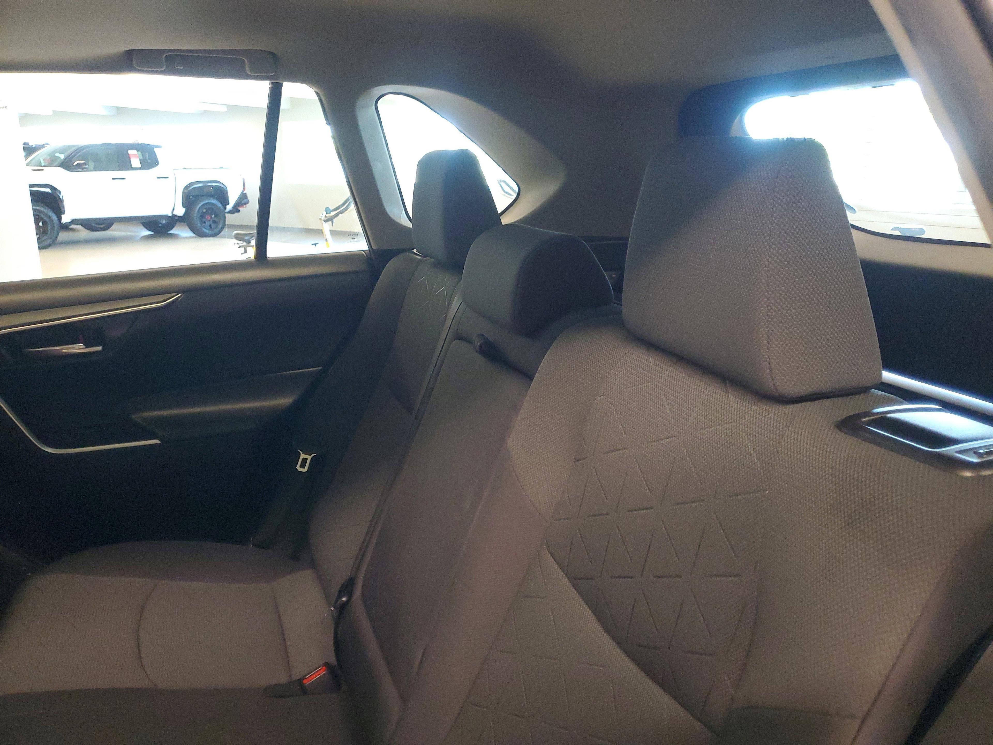 Toyota Rav4 Xle Fwd - Thumbnail 14