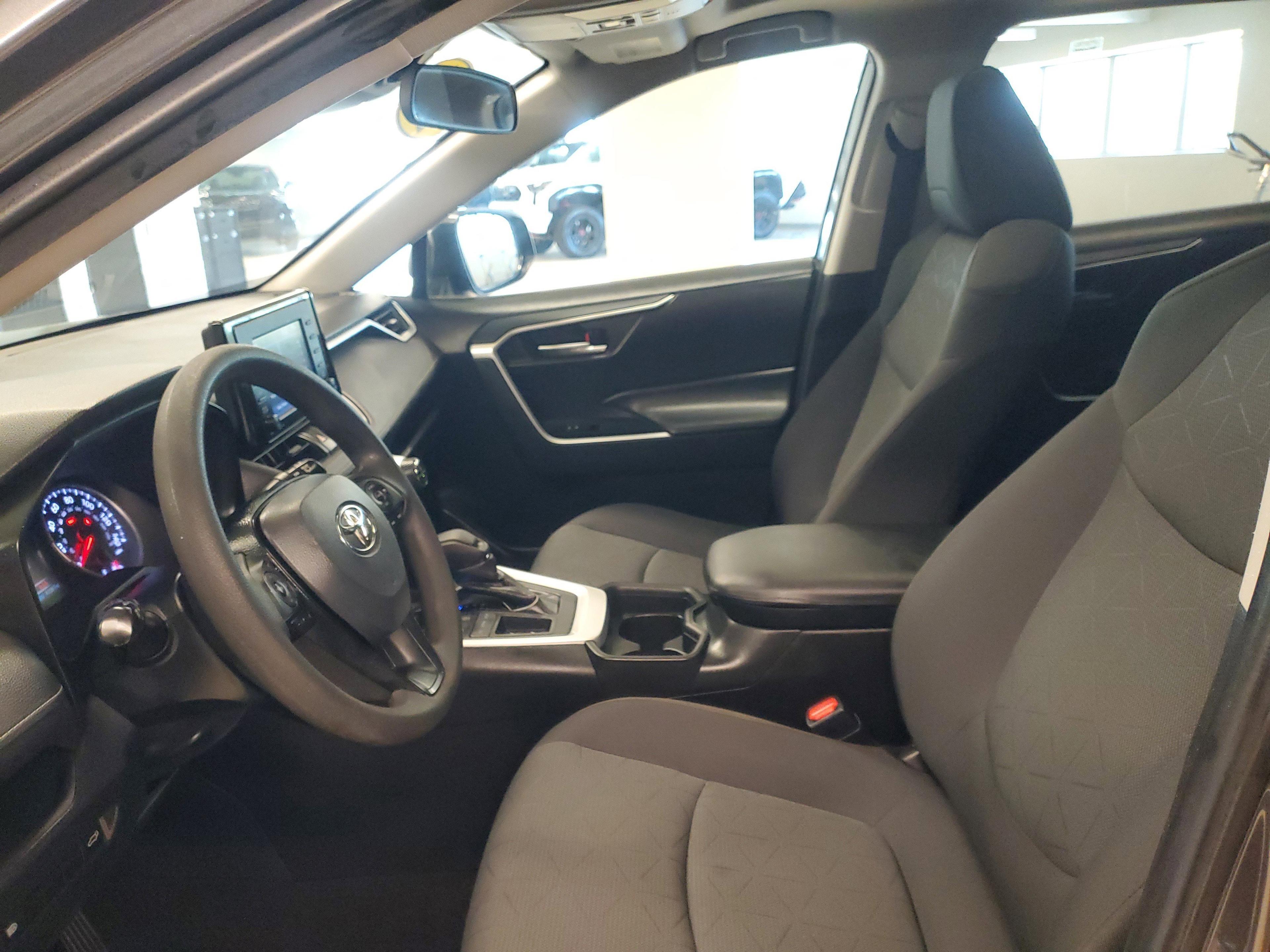 Toyota Rav4 Xle Fwd - Thumbnail 16