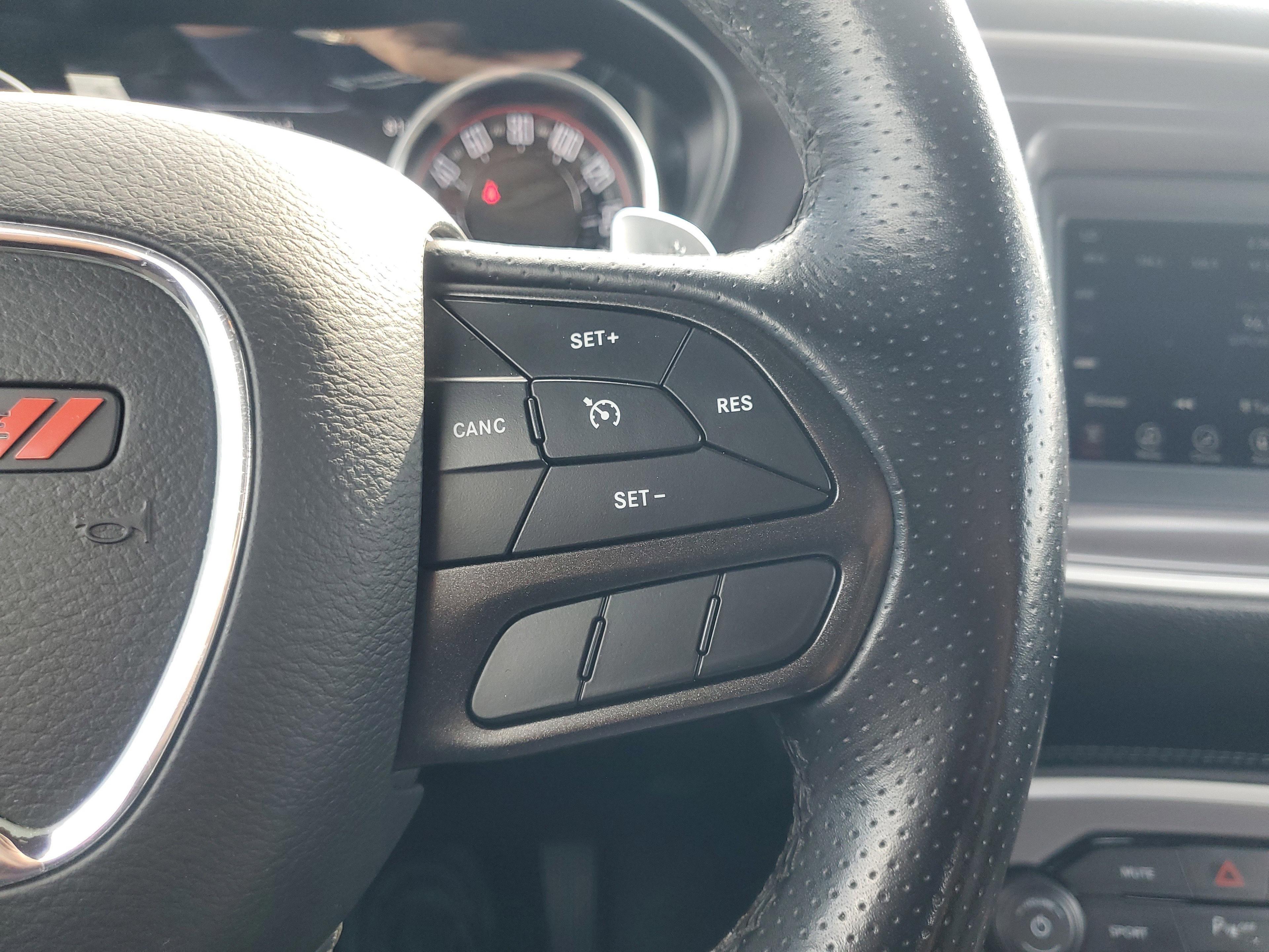 Dodge Challenger Gt Awd - Thumbnail 18