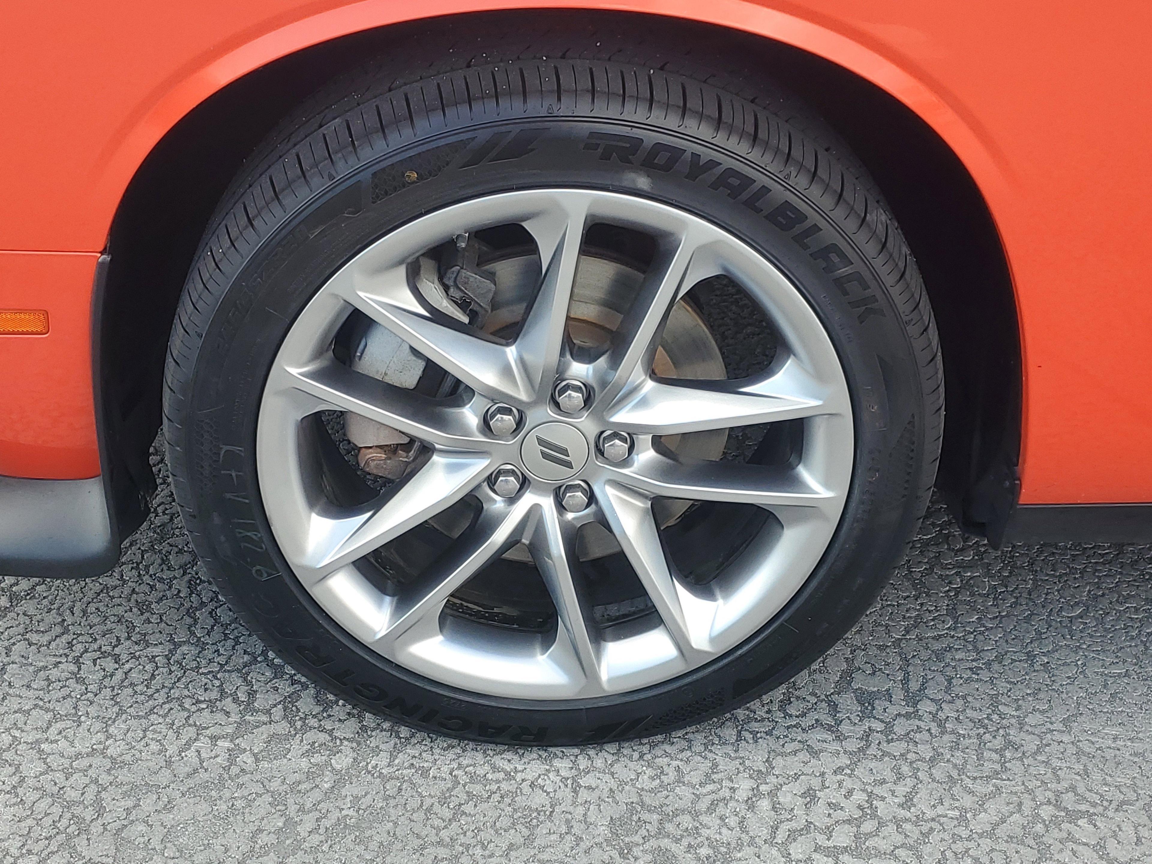 Dodge Challenger Gt Awd - Thumbnail 5