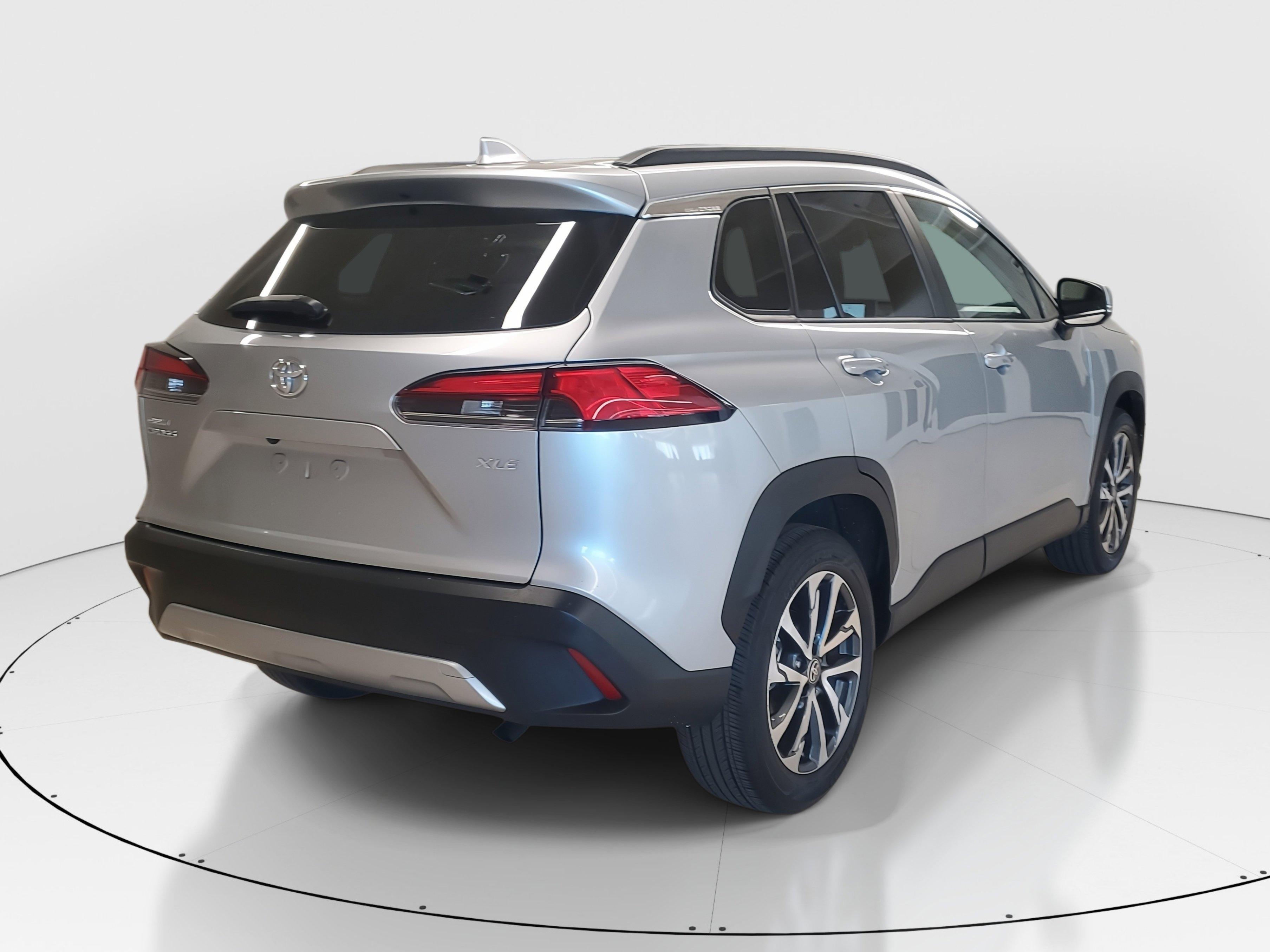 Toyota Corolla Cross Xle Fwd - Thumbnail 8