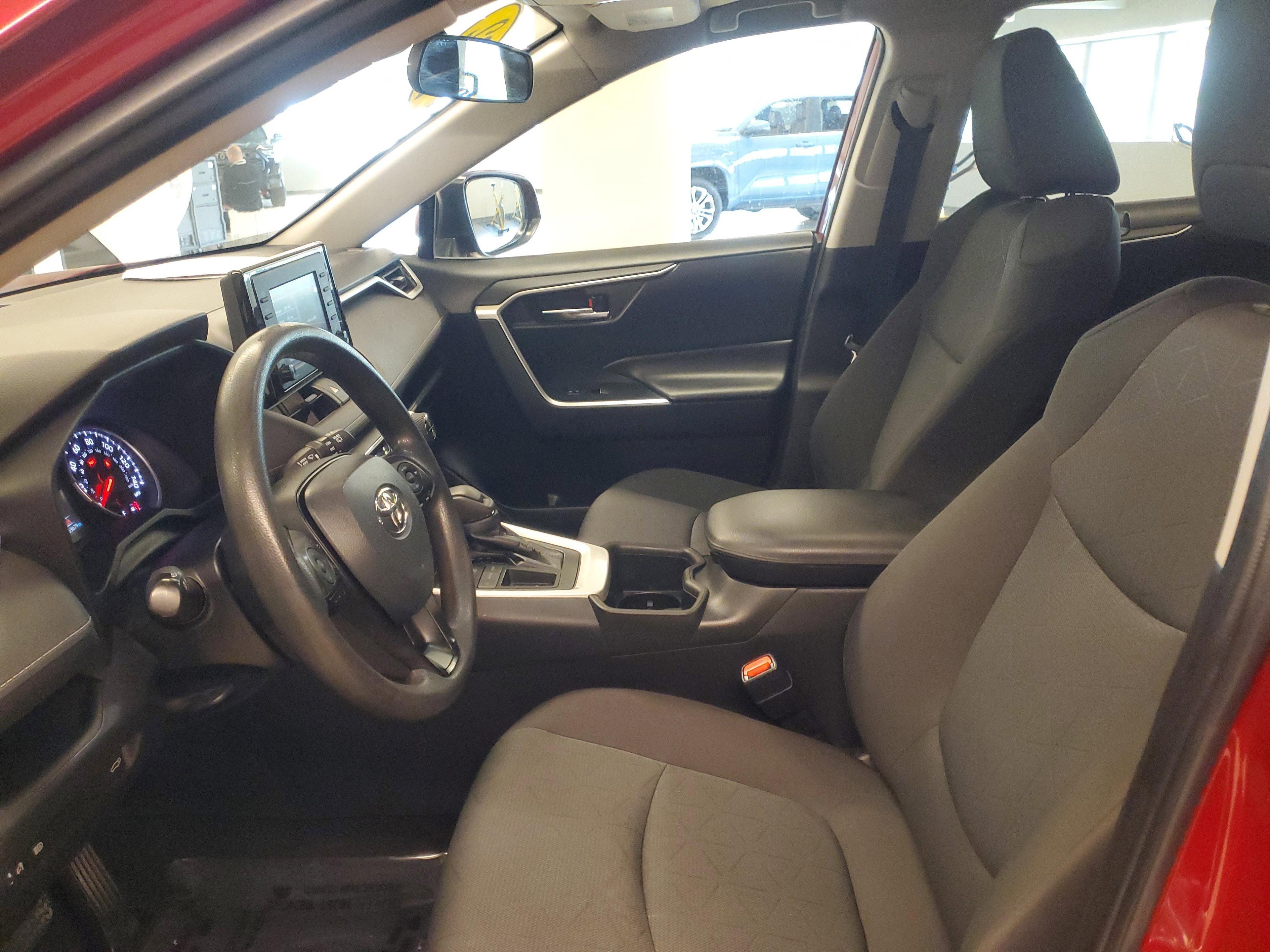 Toyota Rav4 Xle Fwd Suv | Miami, Fl - Thumbnail 16