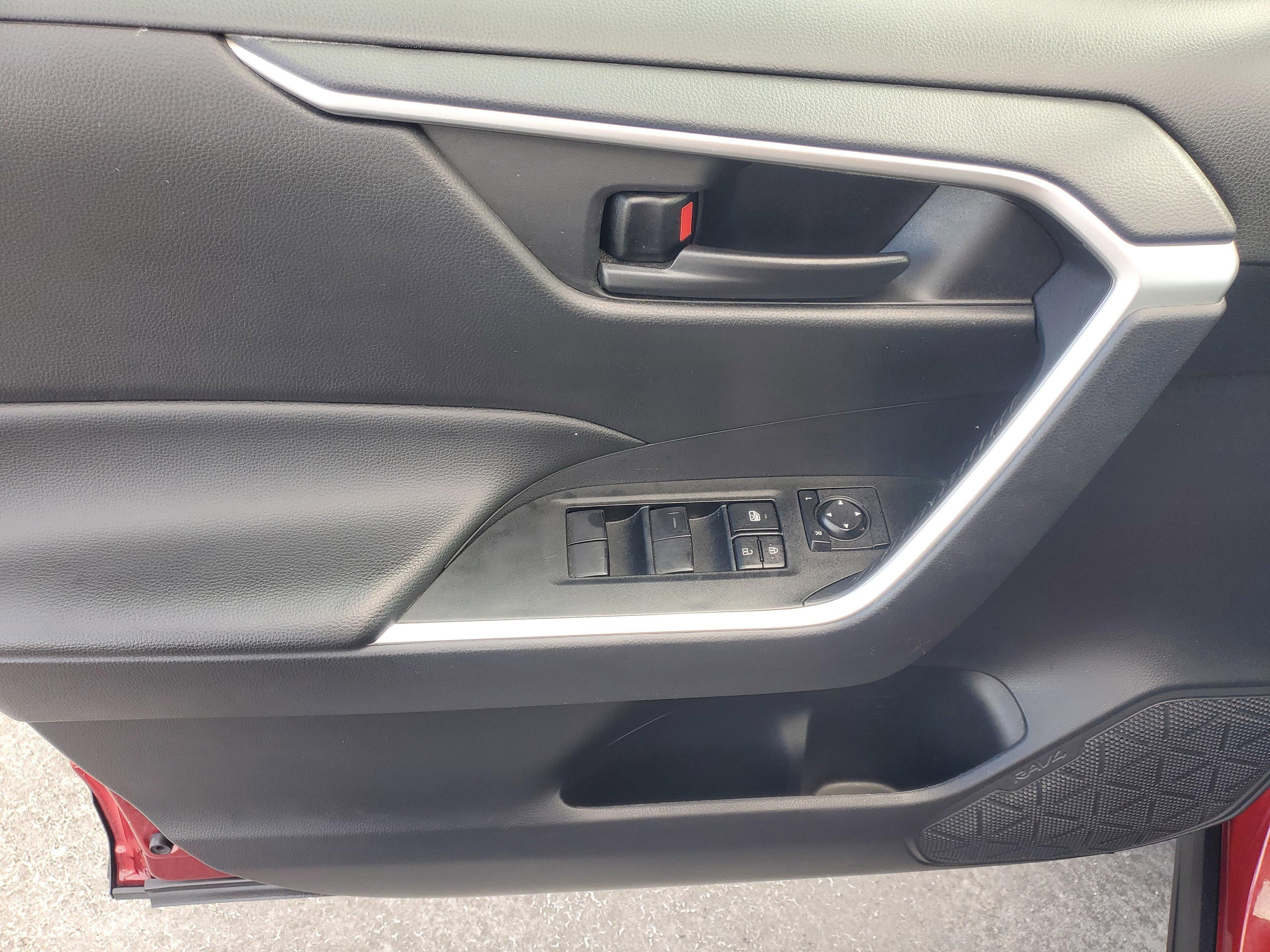 Toyota Rav4 Le Fwd Suv | Miami, Fl - Thumbnail 18