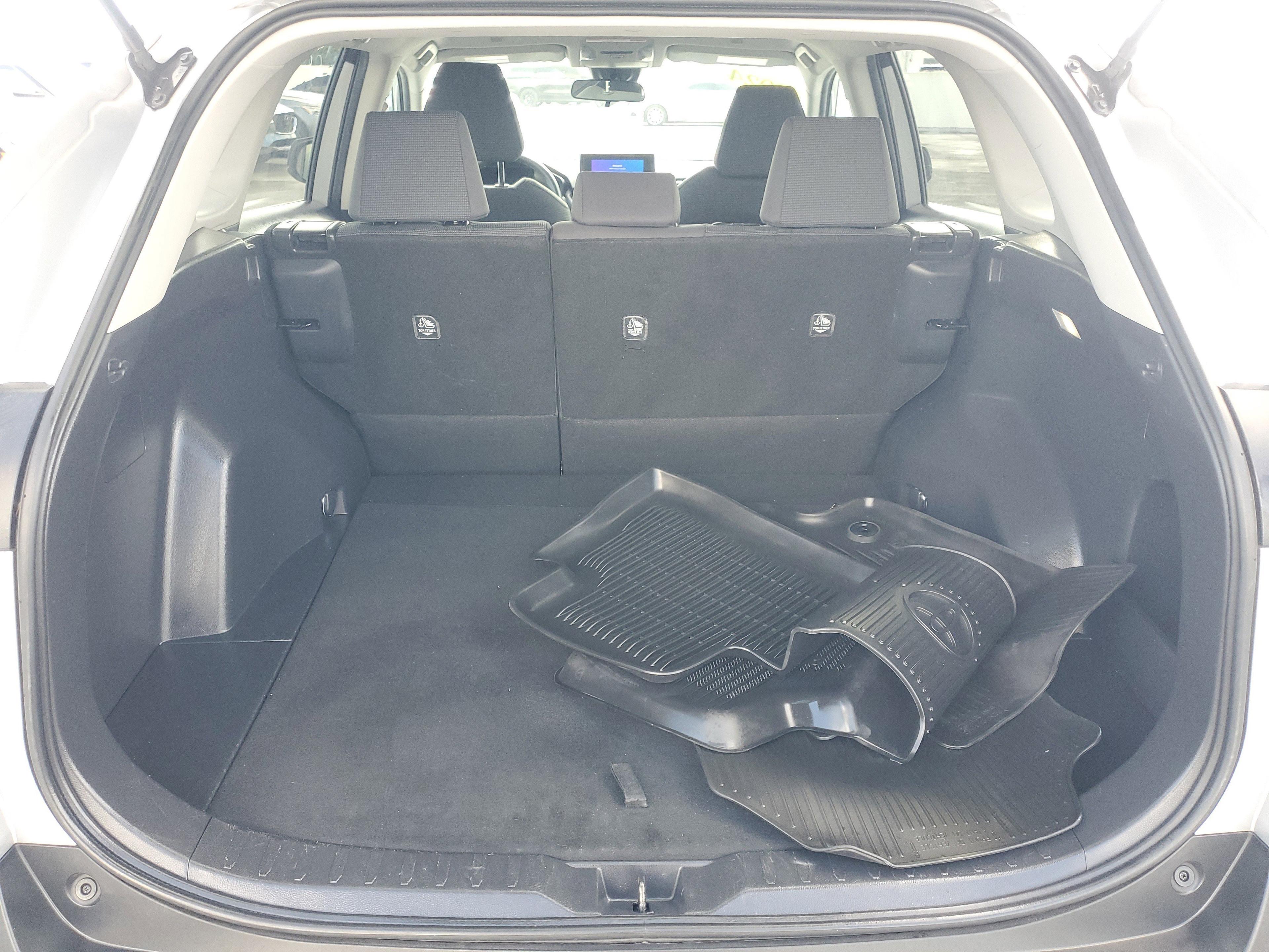 Toyota Rav4 Le Fwd Suv | Miami, Fl - Thumbnail 9