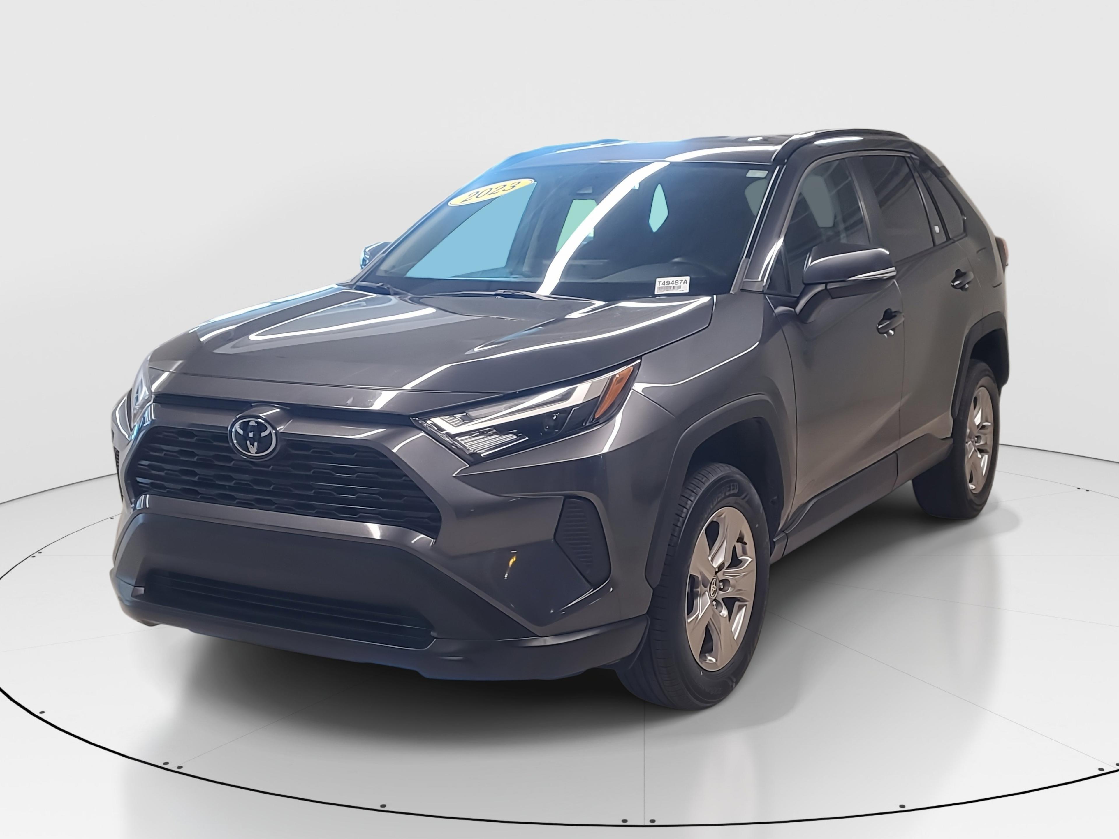 Toyota Rav4 Xle Fwd - Thumbnail 4