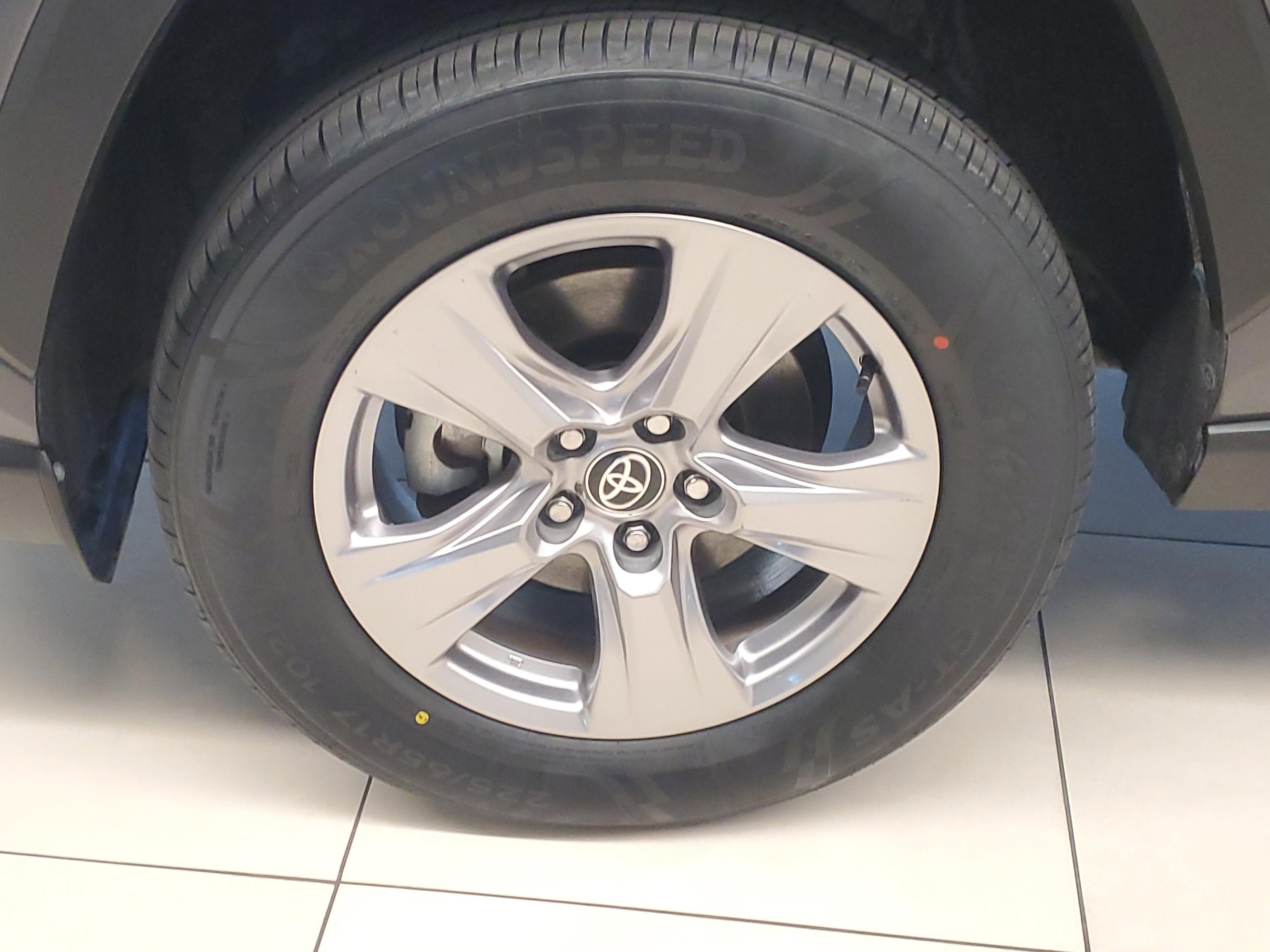 Toyota Rav4 Xle Fwd - Thumbnail 5