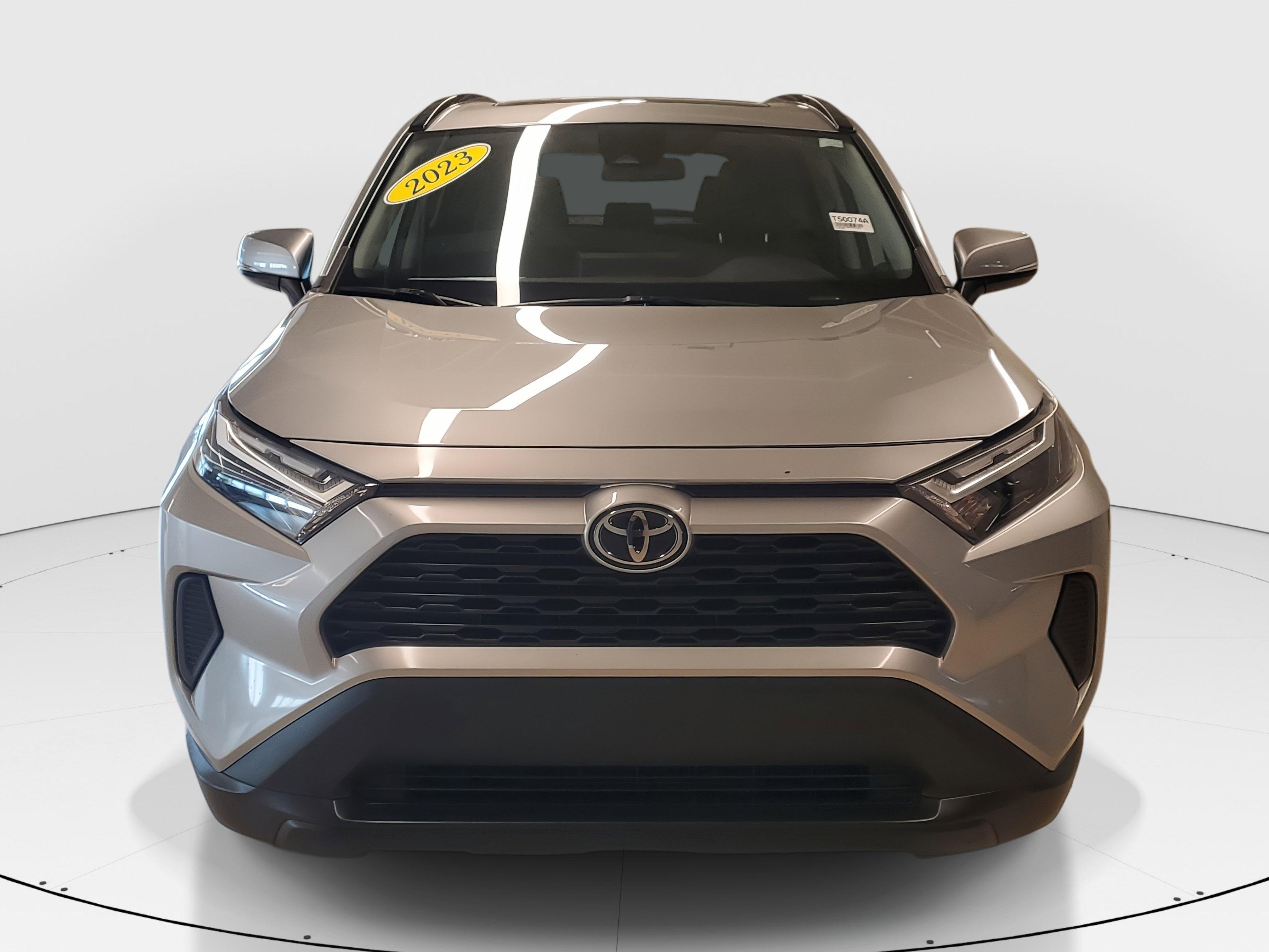 Toyota Rav4 Xle Fwd Suv | Miami, Fl - Thumbnail 3