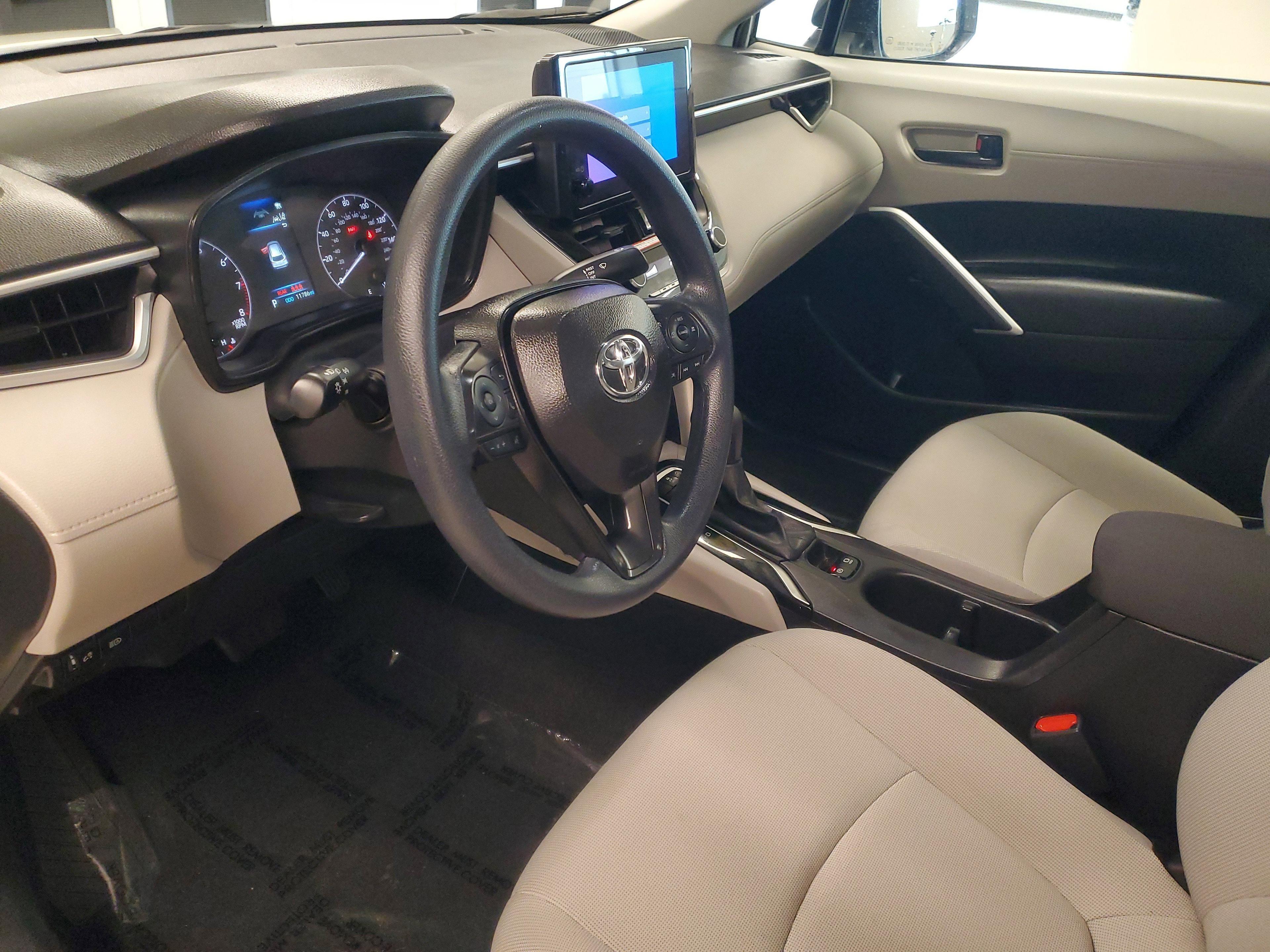 Toyota Corolla Cross L Fwd - Thumbnail 16