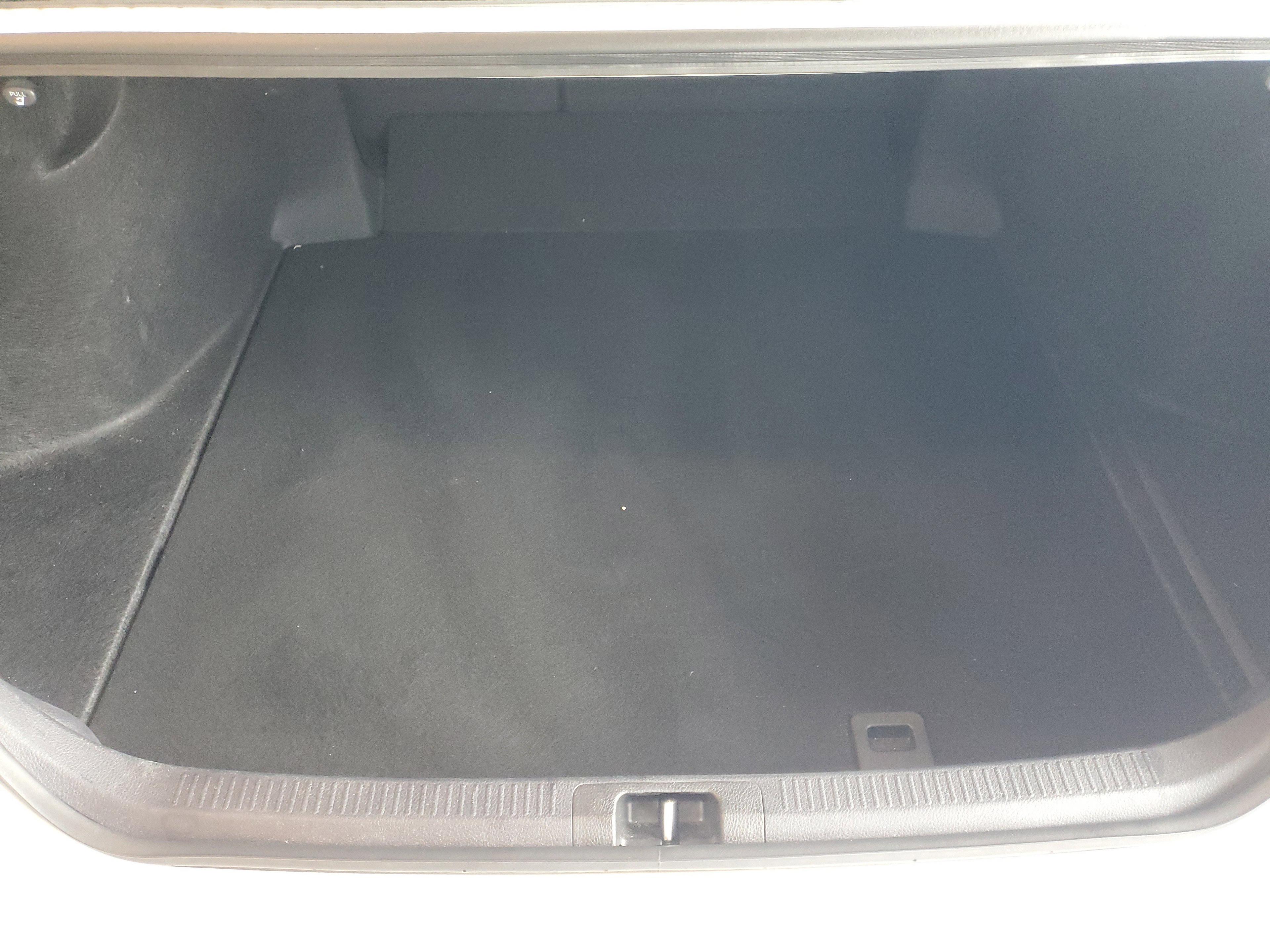 Toyota Camry Le Fwd - Thumbnail 9