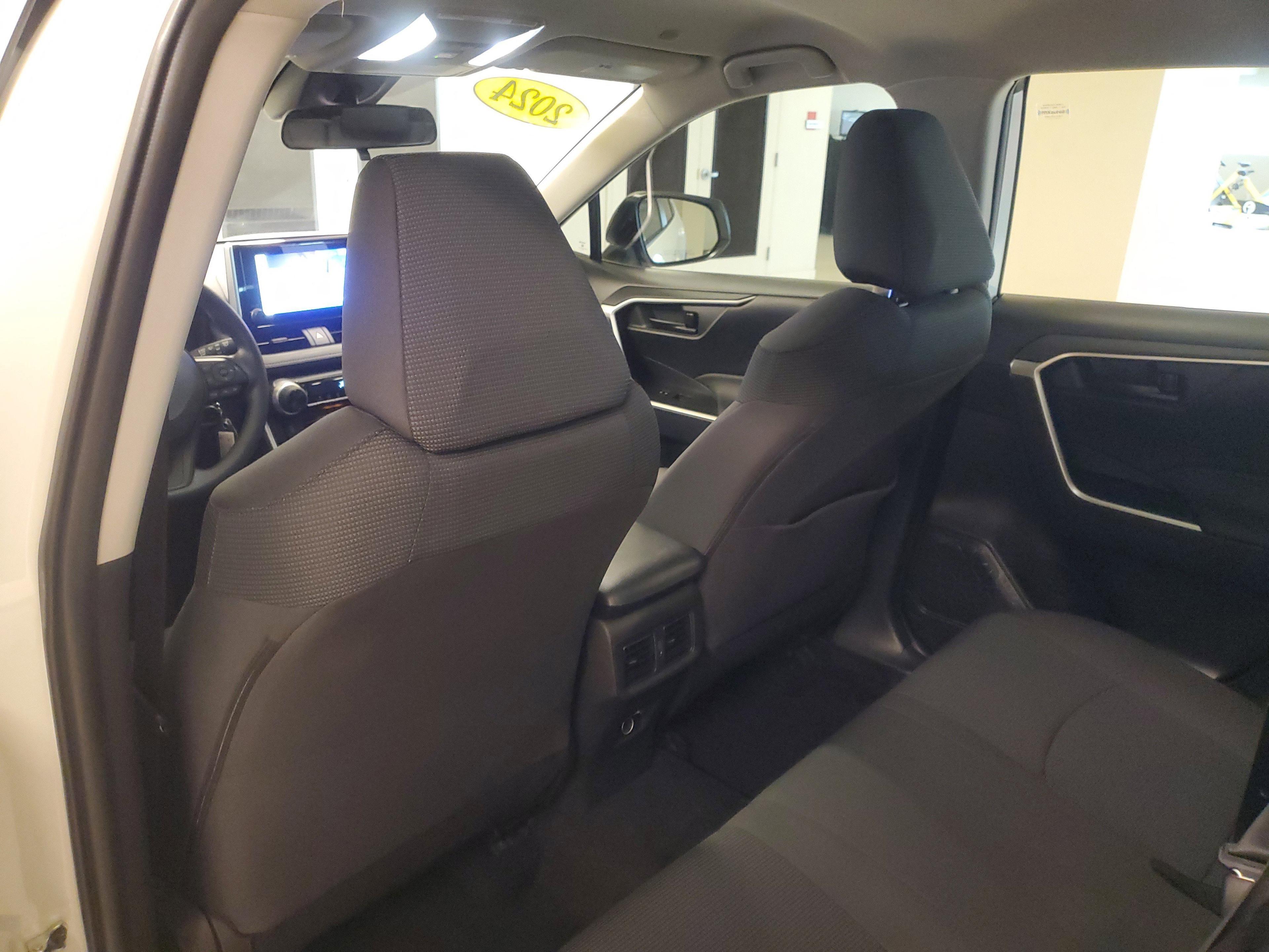 Toyota Rav4 Le Fwd Suv | Miami, Fl - Thumbnail 12