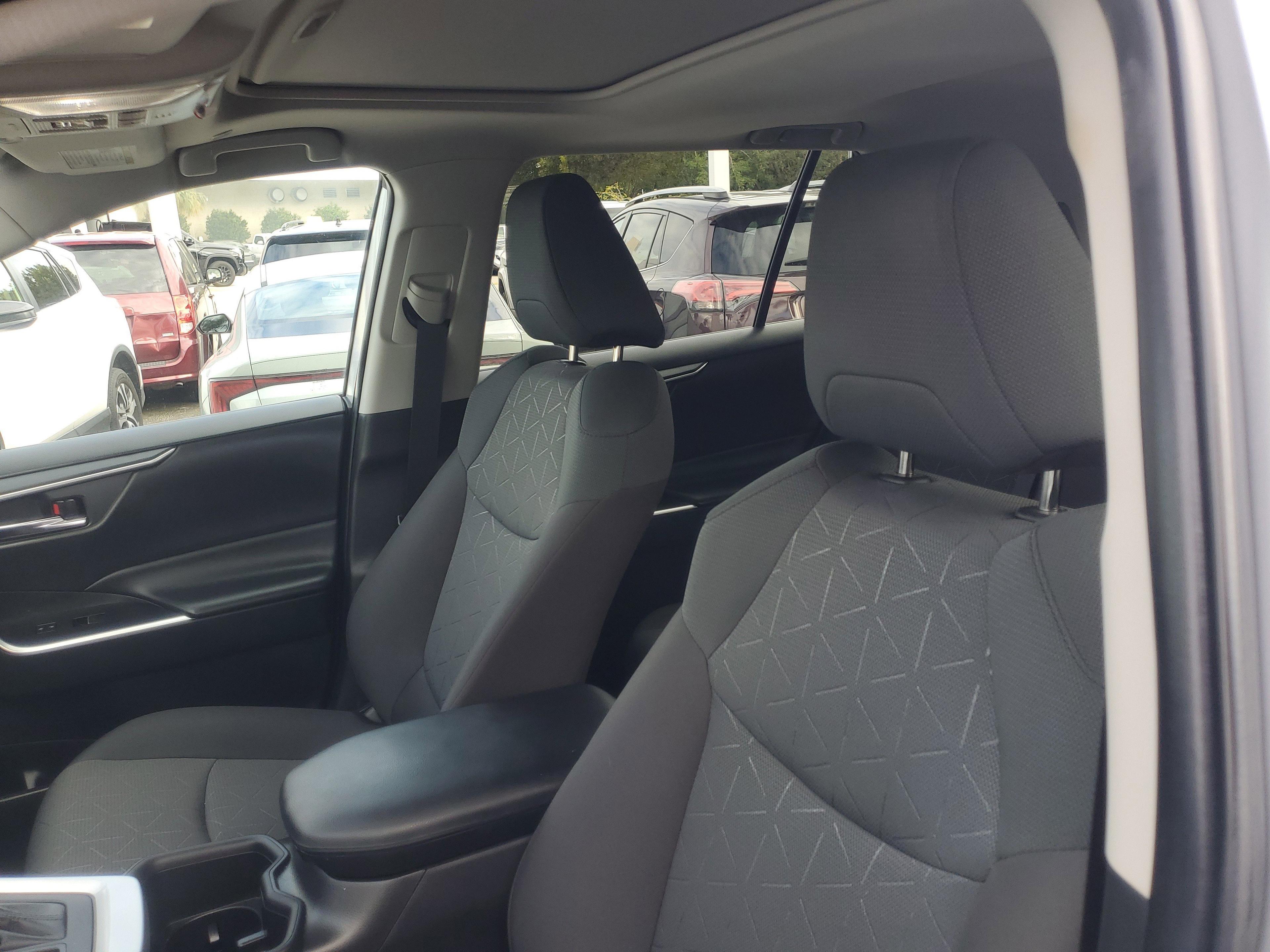 Toyota Rav4 Xle Fwd Suv | Miami, Fl - Thumbnail 18