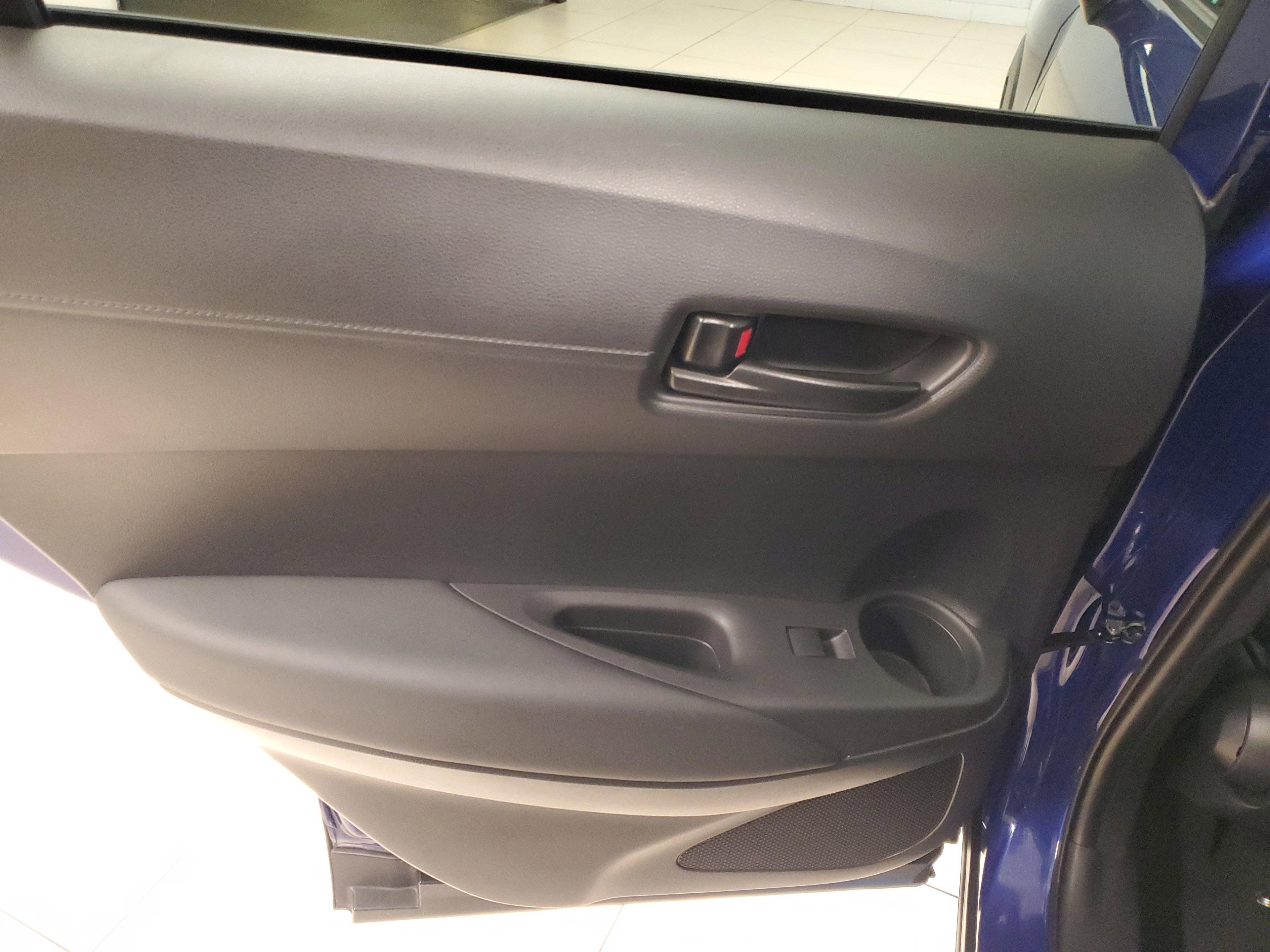 Toyota Corolla Cross Le Awd Suv | Miami, Fl - Thumbnail 15