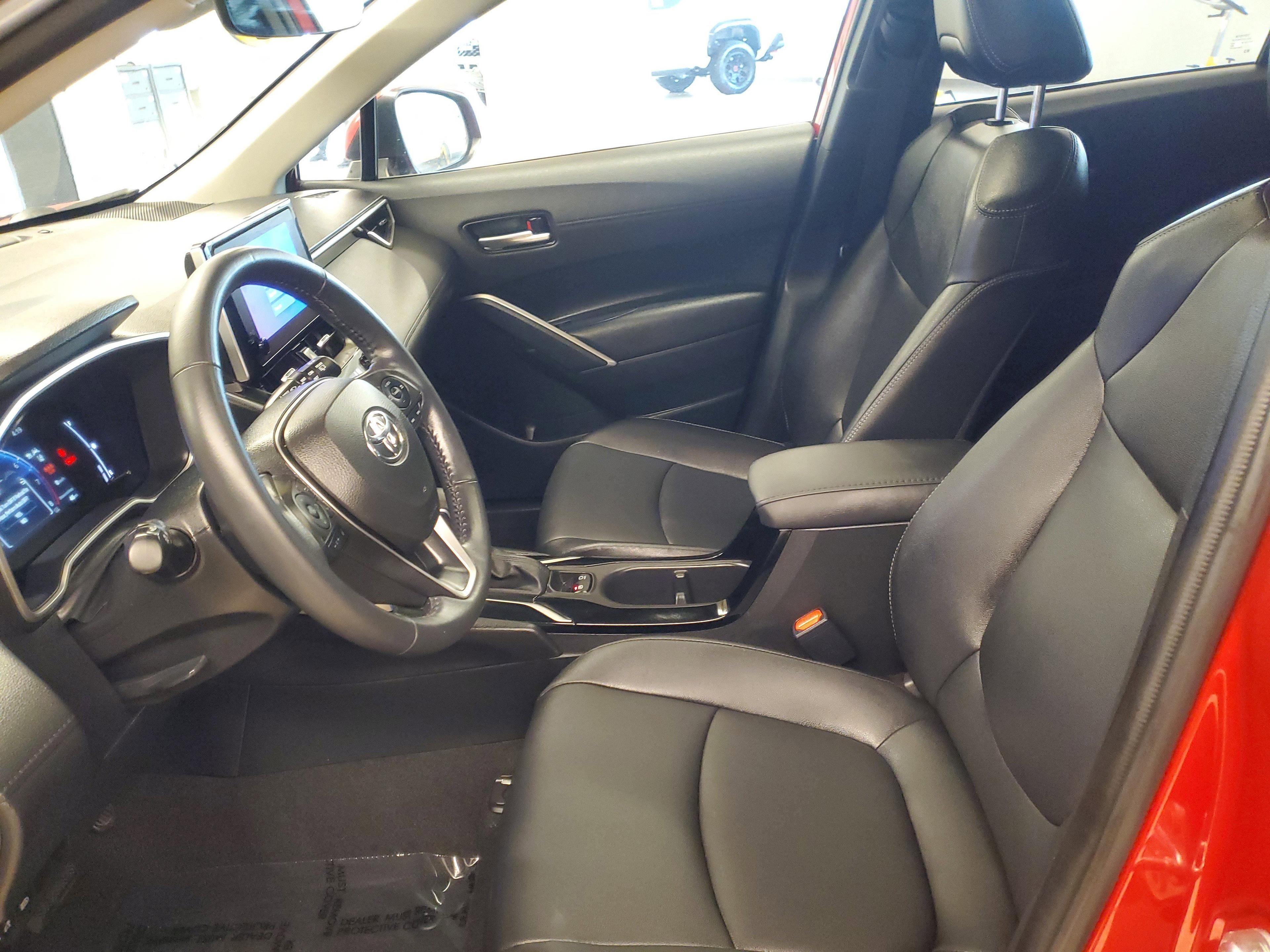 Toyota Corolla Cross Xle Fwd - Thumbnail 16