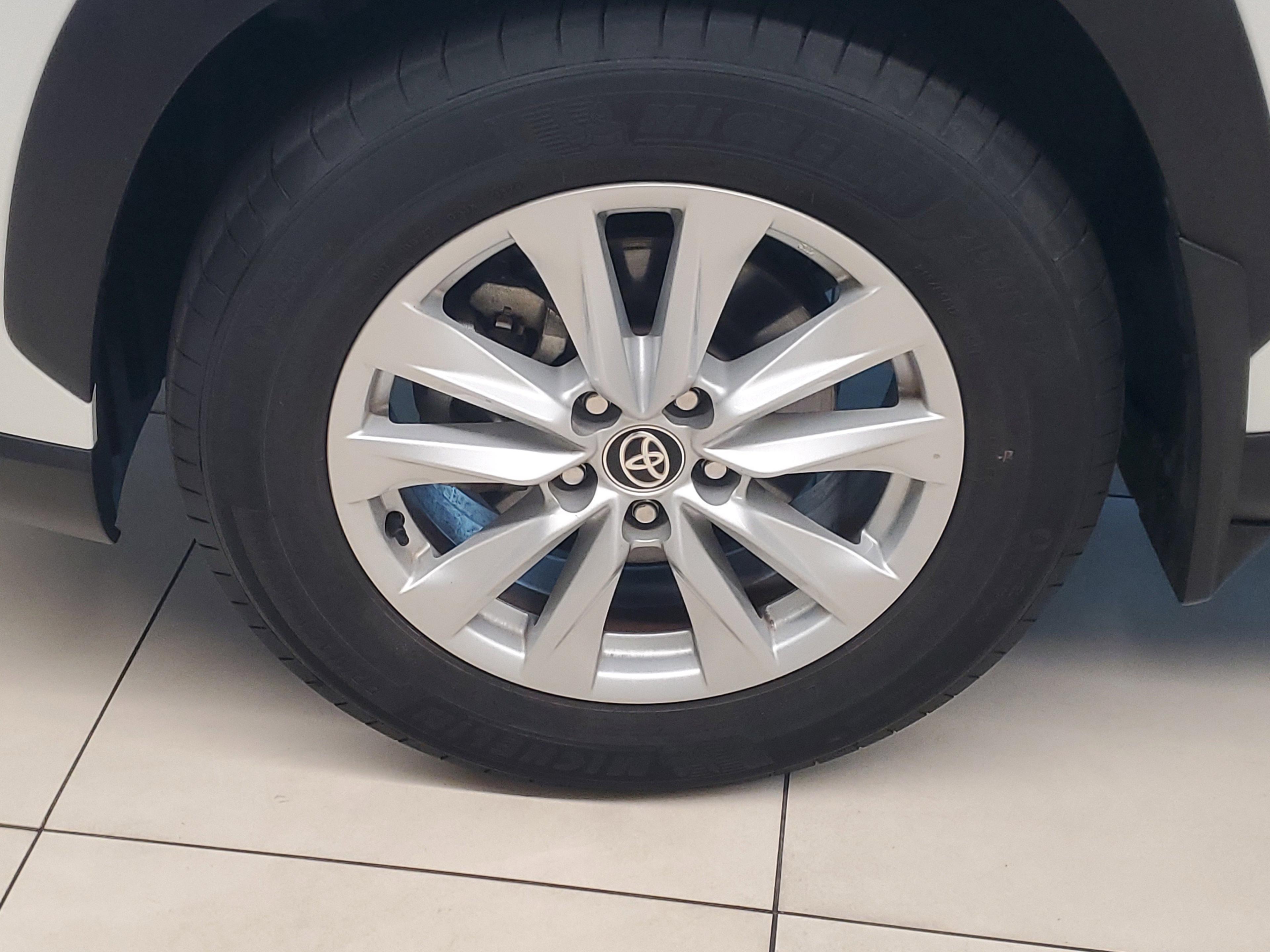 Toyota Corolla Cross Le Fwd - Thumbnail 5