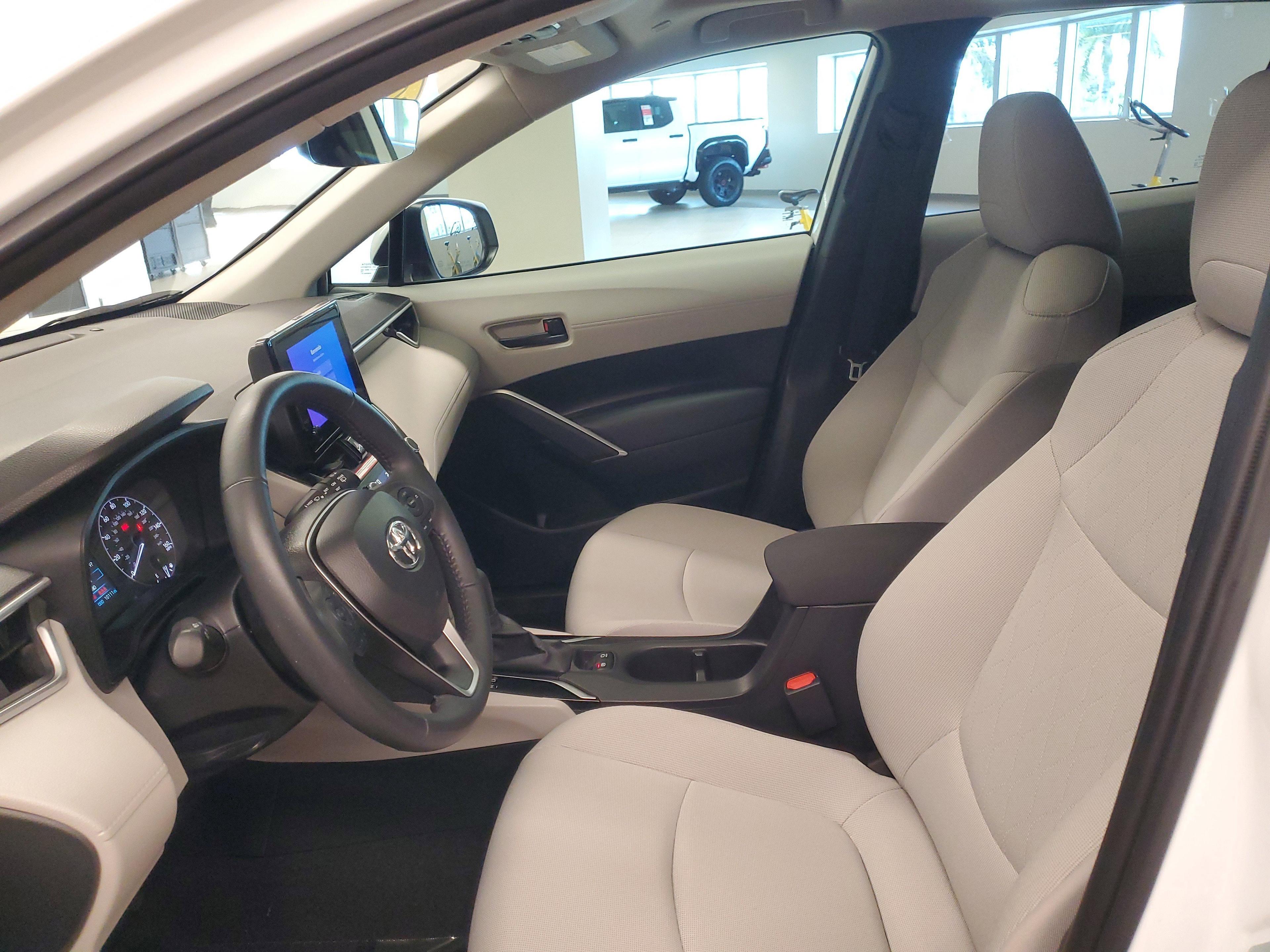 Toyota Corolla Cross Le Fwd - Thumbnail 15