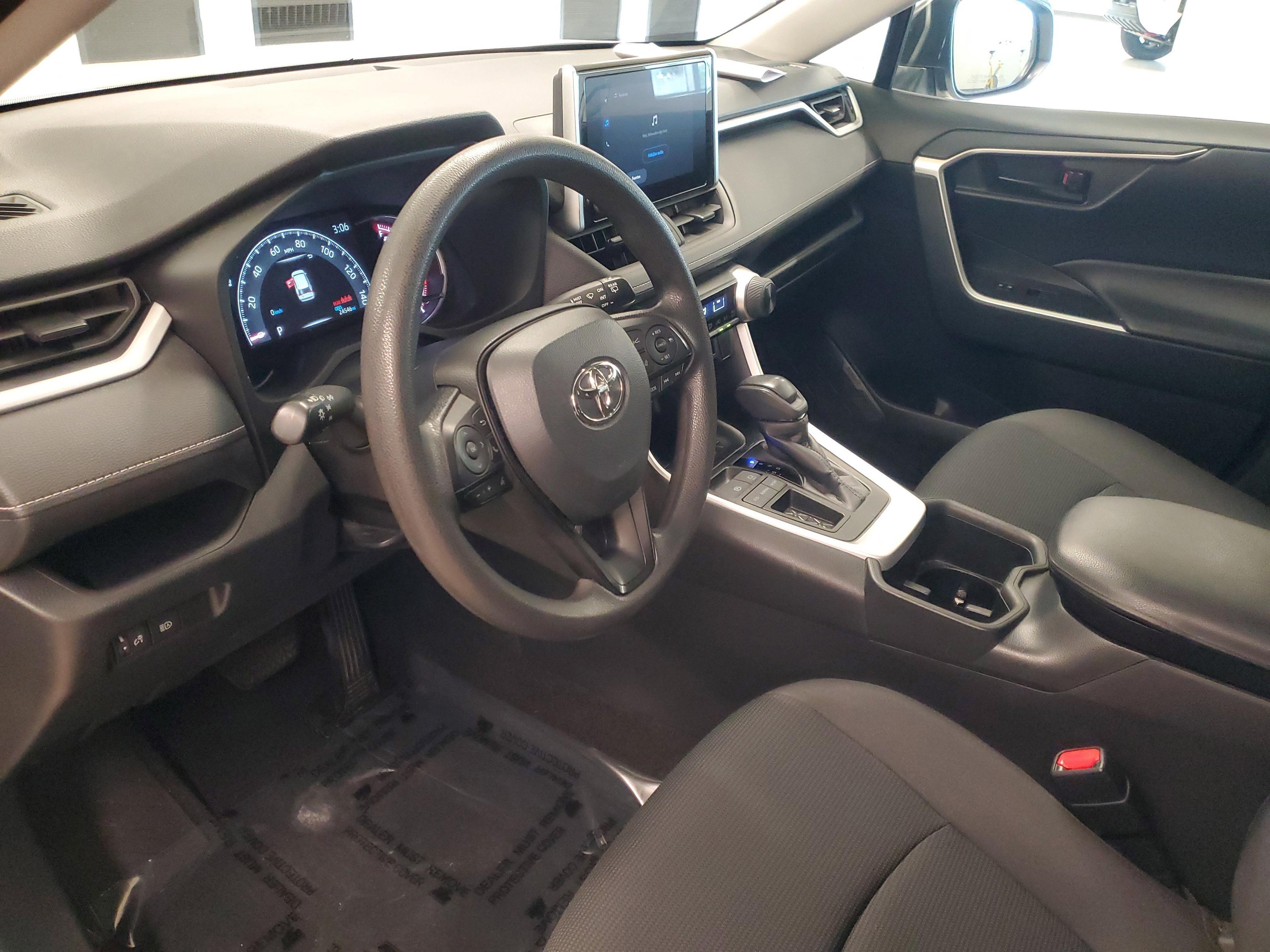 Toyota Rav4 Le Fwd - Thumbnail 16