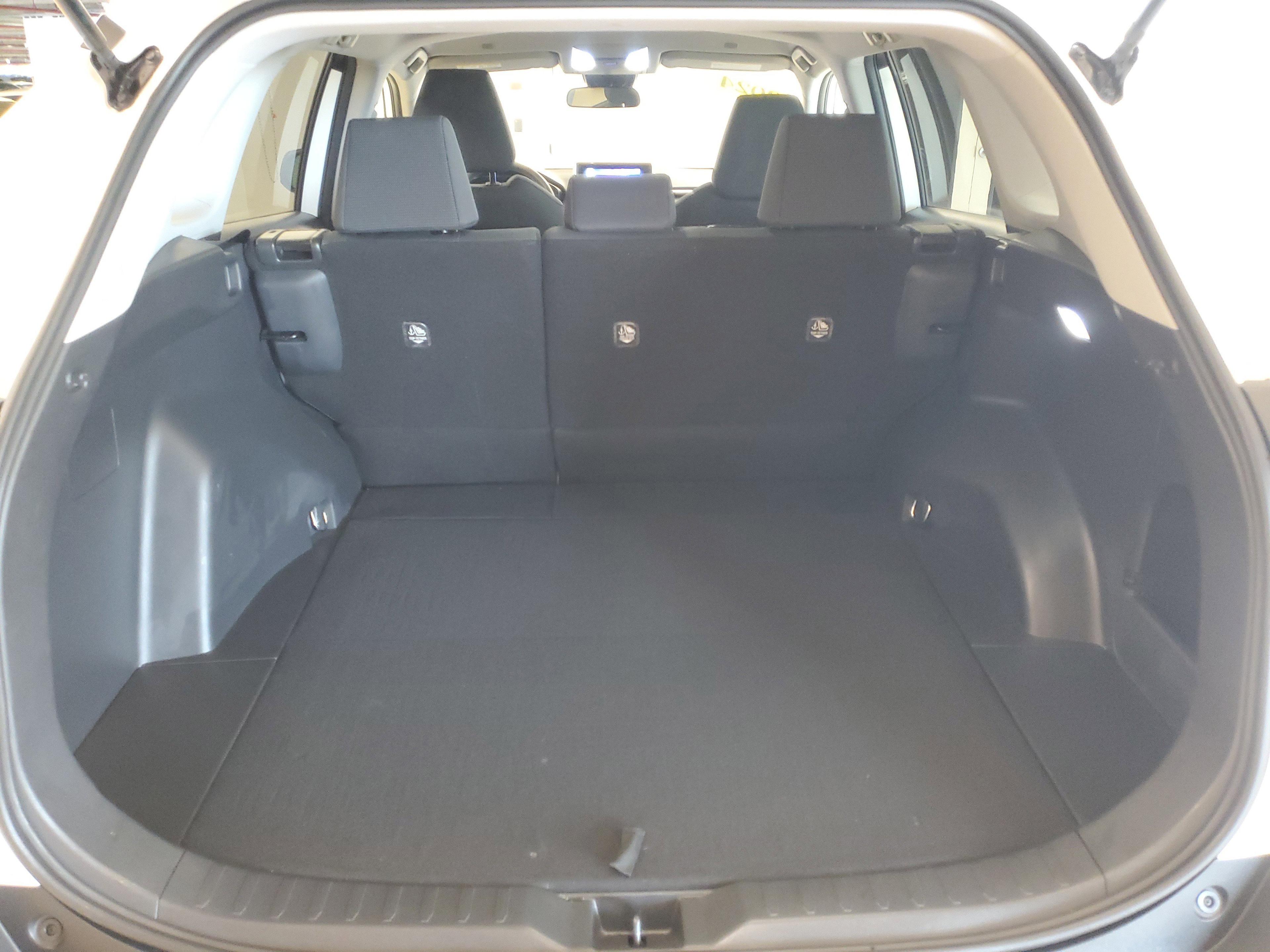 Toyota Rav4 Le Fwd - Thumbnail 9