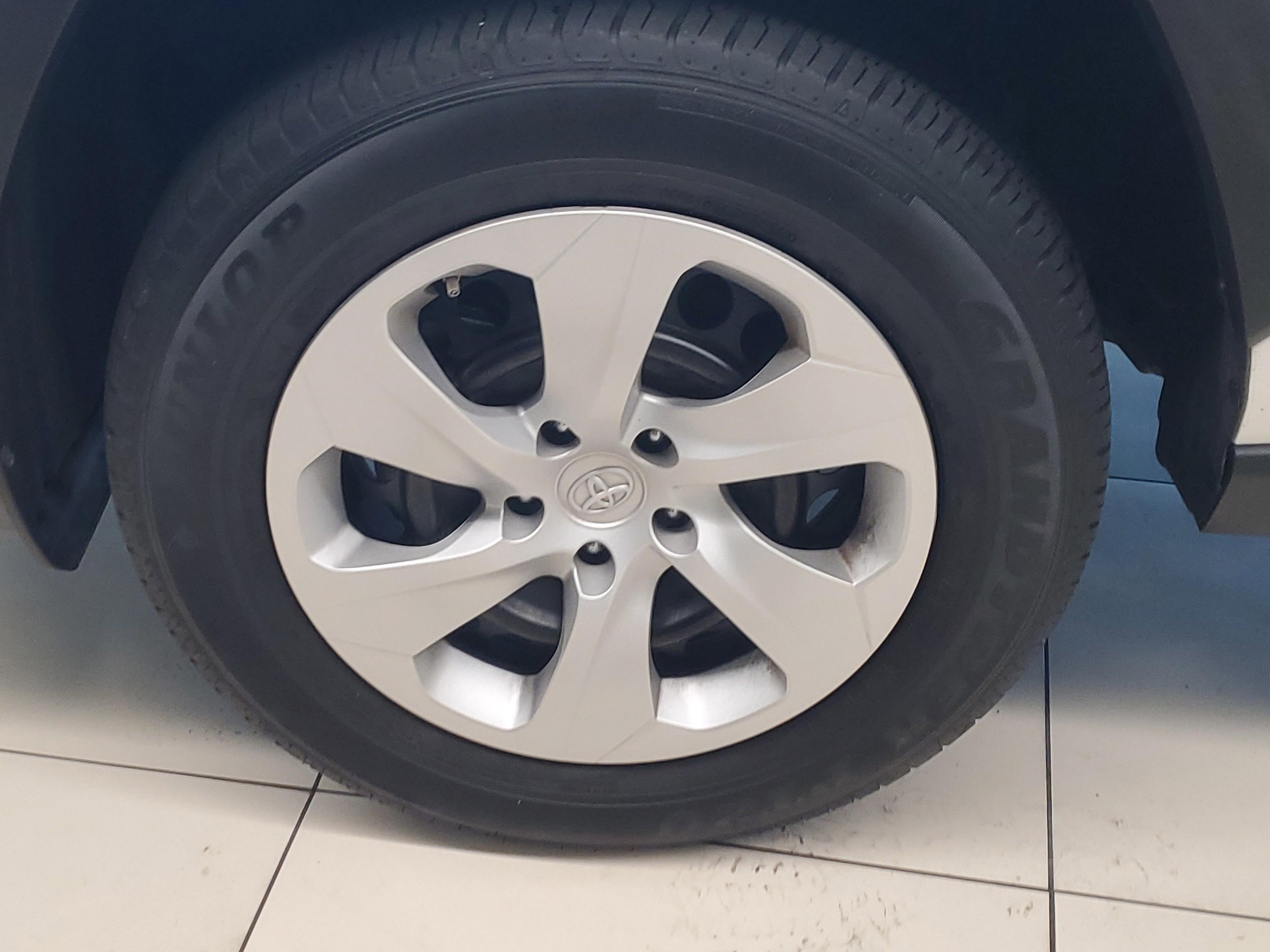 Toyota Rav4 Le Fwd - Thumbnail 5