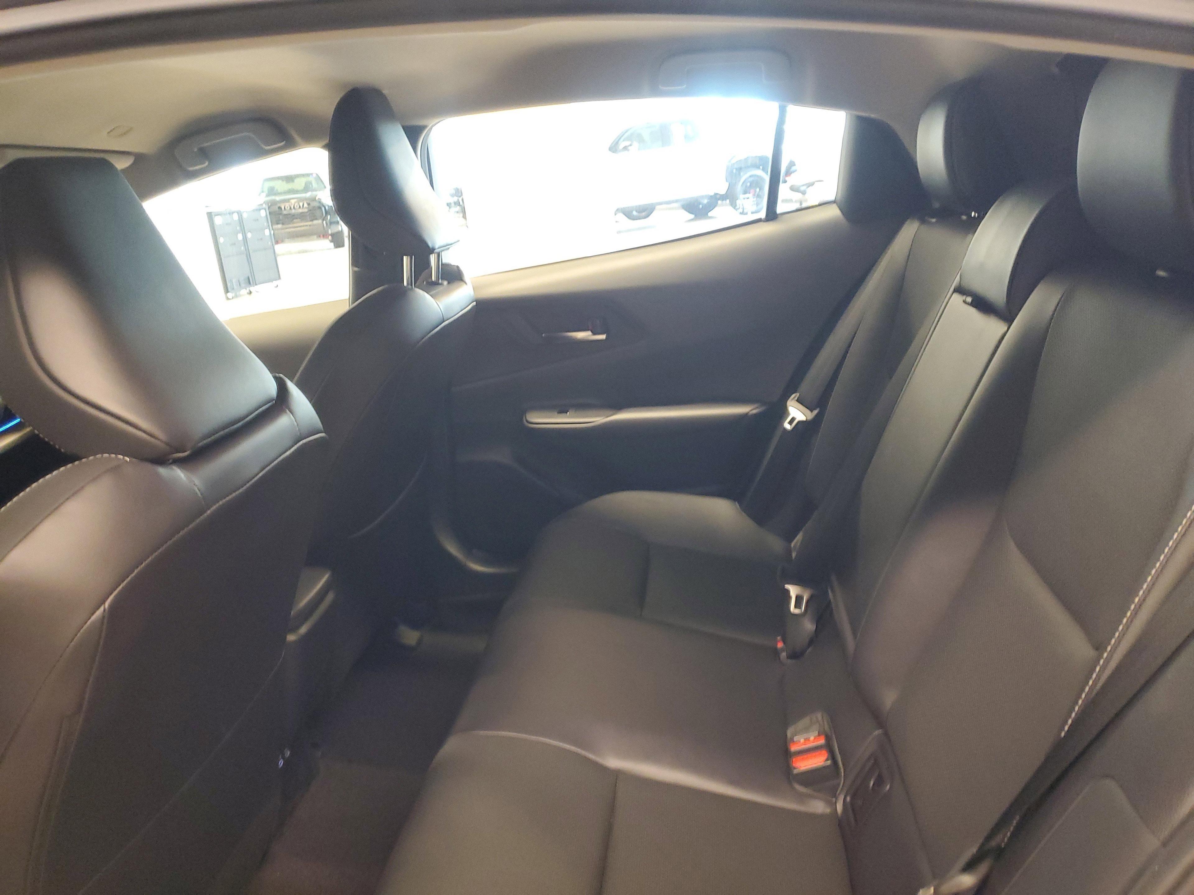 Toyota Prius Limited Fwd - Thumbnail 11