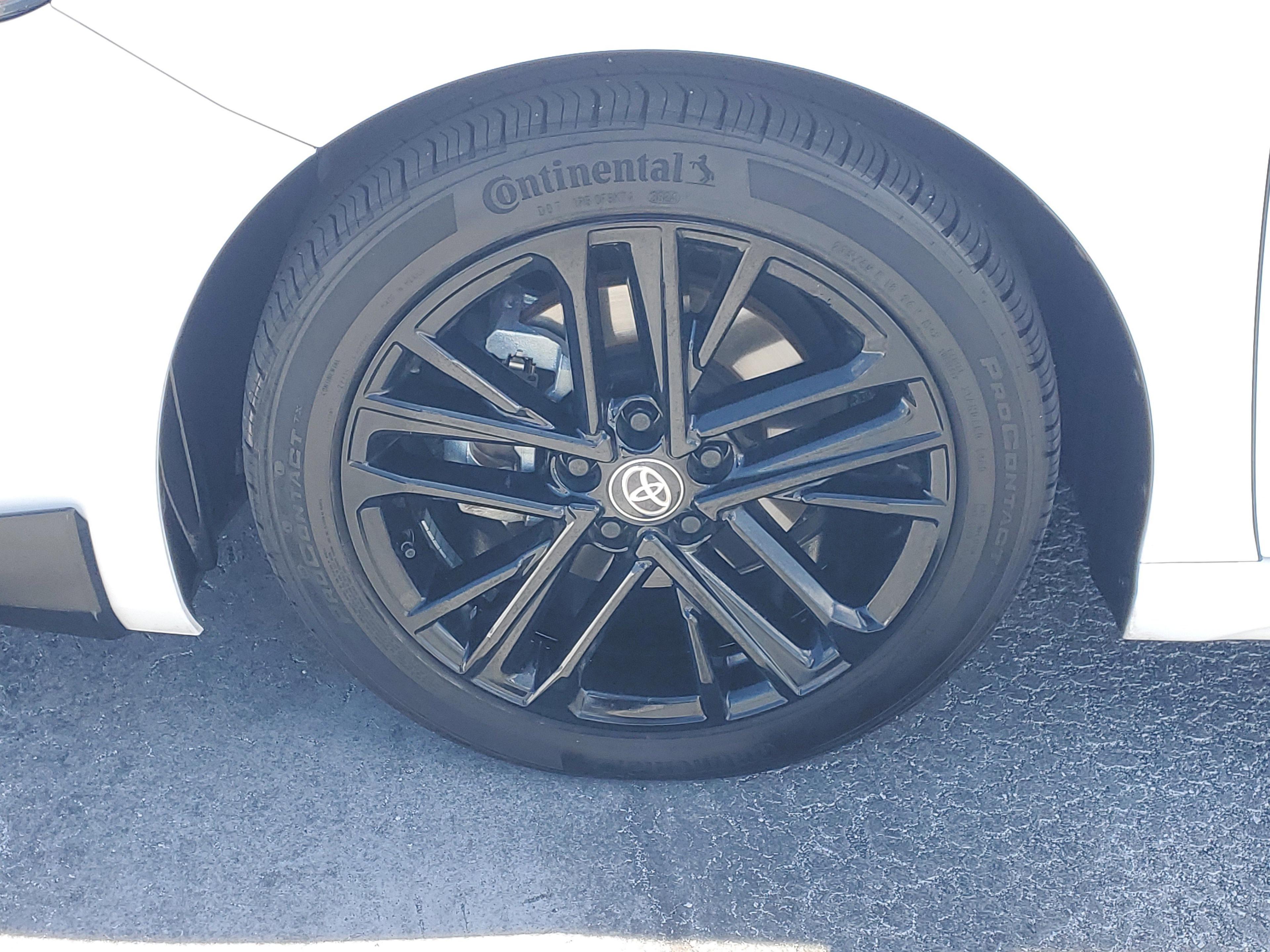 Toyota Camry Se Fwd Sedan | Miami, Fl - Thumbnail 5