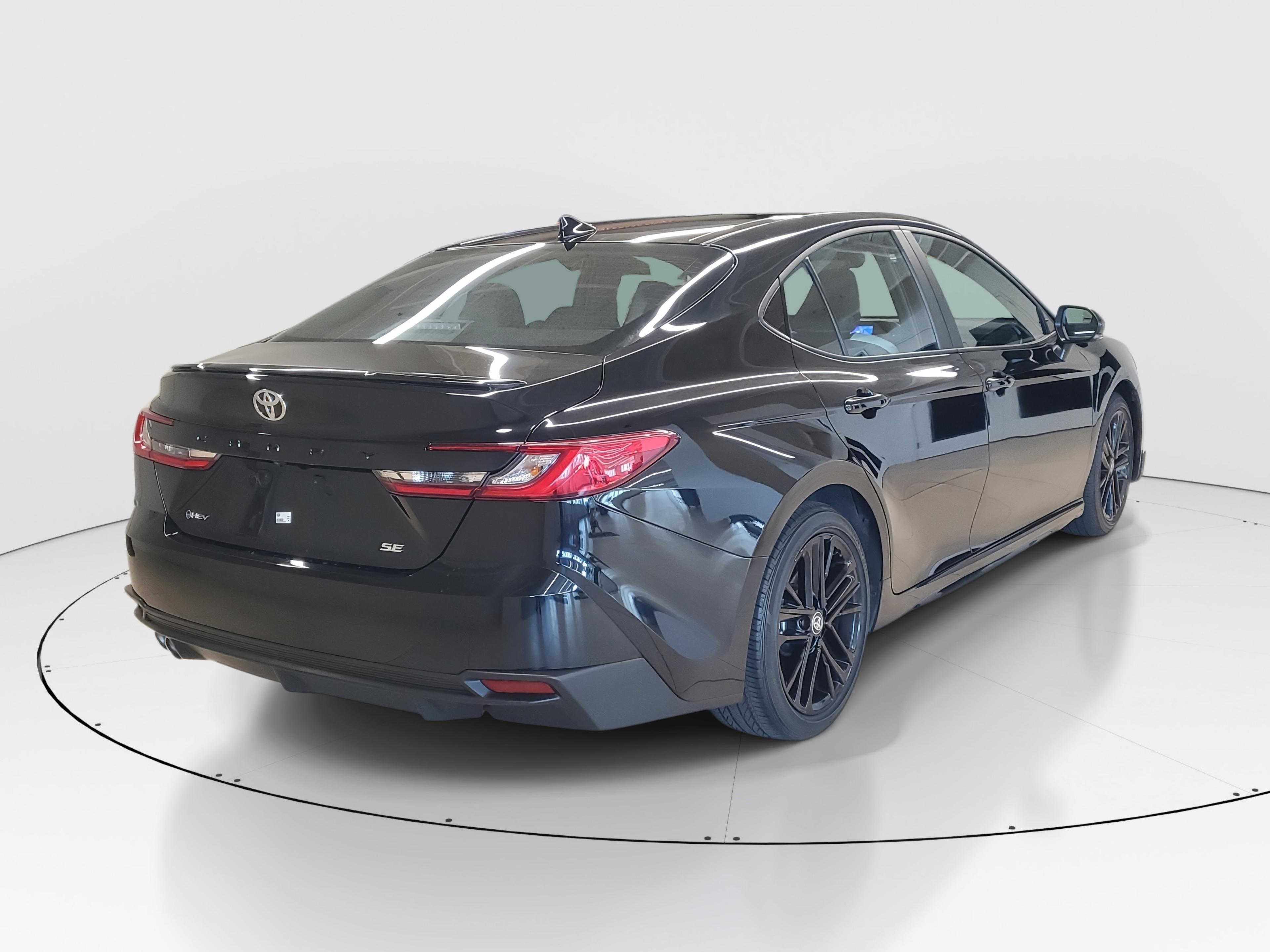 Toyota Camry Se Fwd - Thumbnail 8