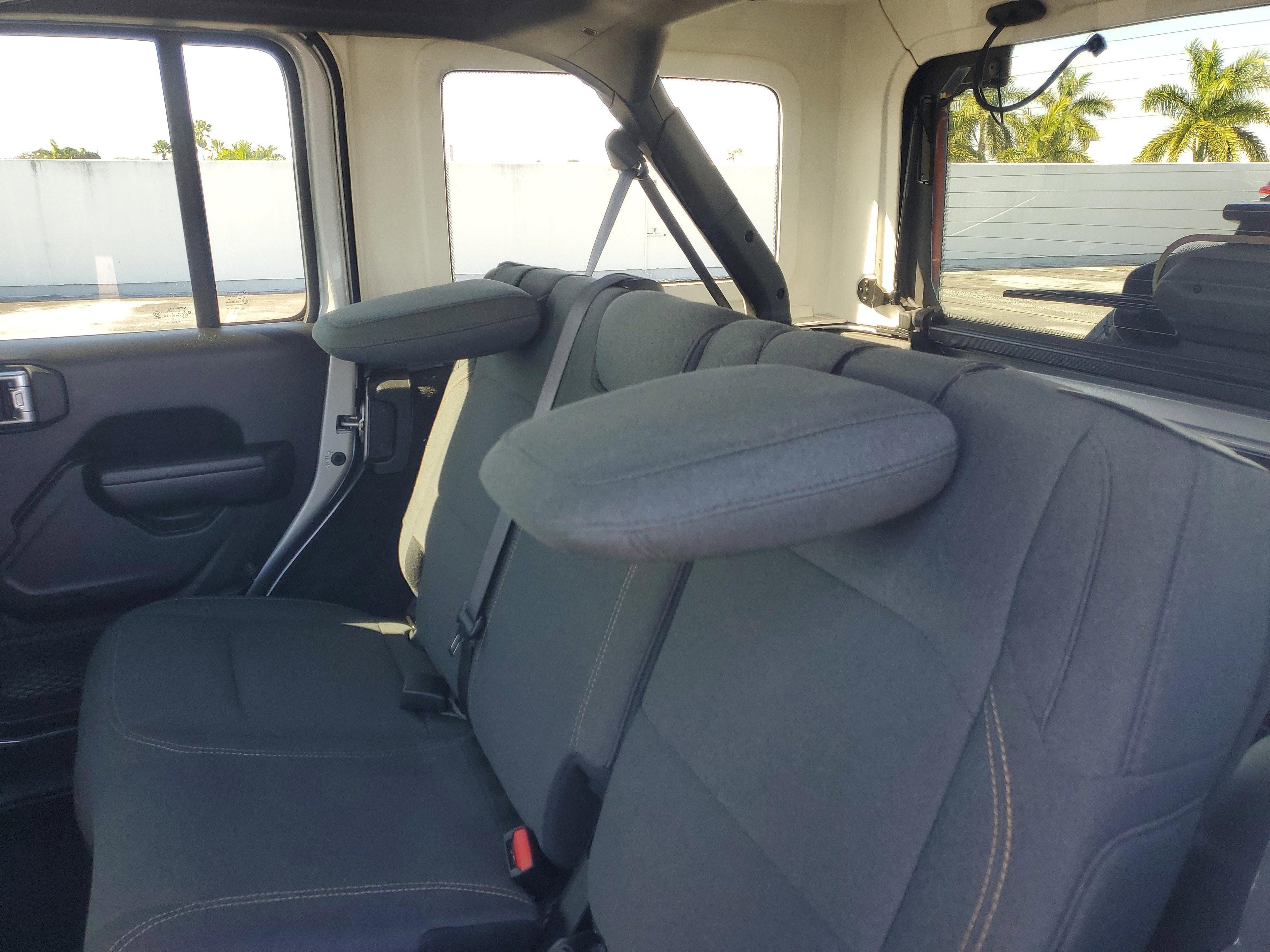 Jeep Wrangler Sport S 4Wd - Thumbnail 13