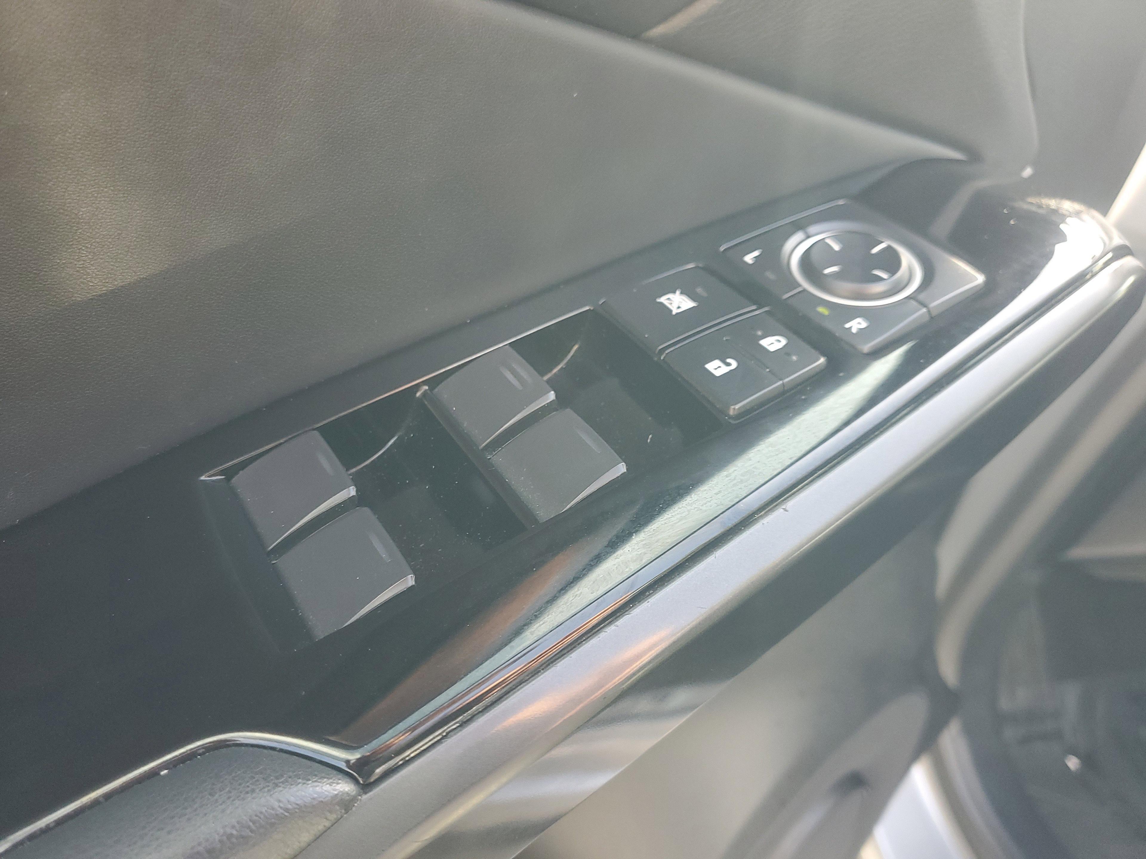 Lexus Is 300 Rwd - Thumbnail 20