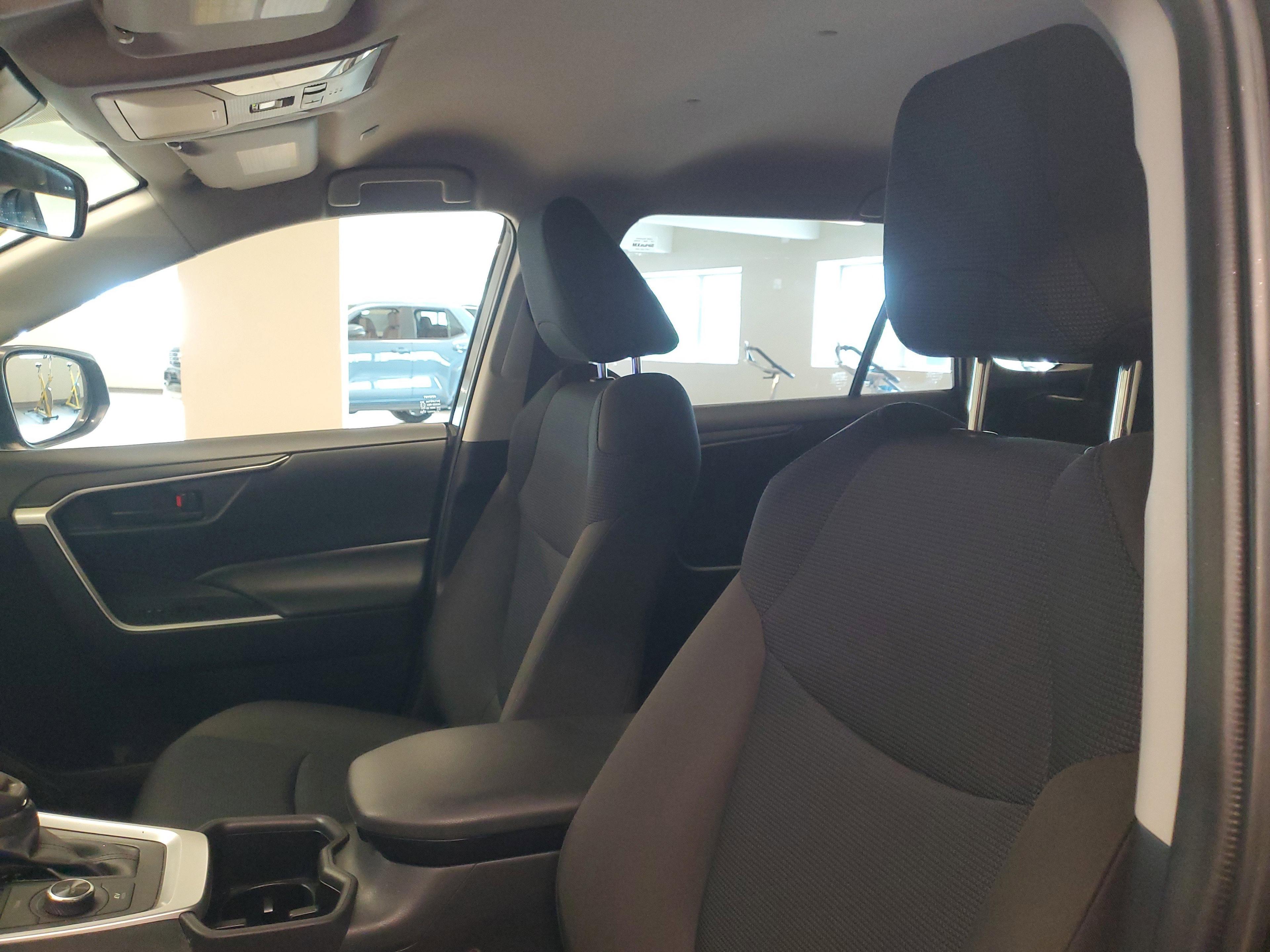 Toyota Rav4 Hybrid Le Awd Suv | Miami, Fl - Thumbnail 16