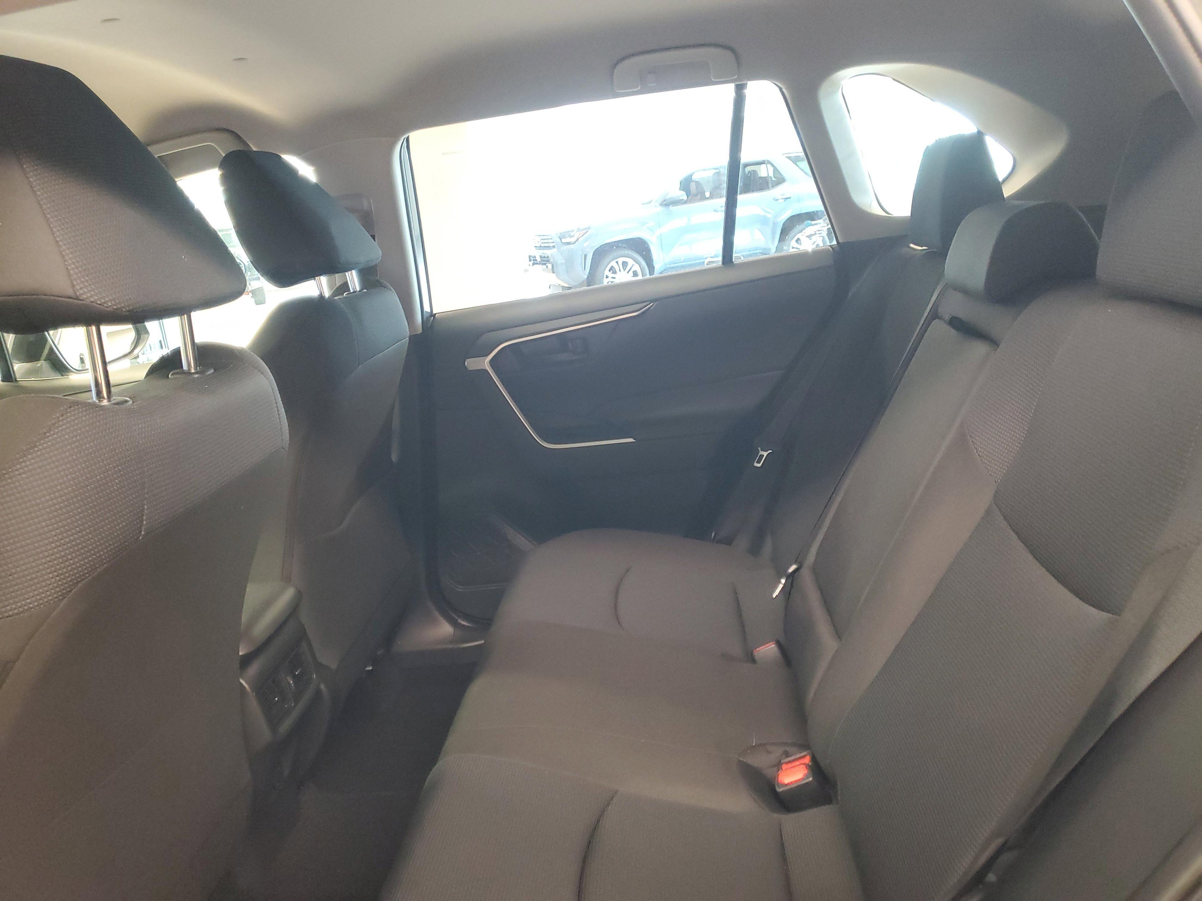 Toyota Rav4 Hybrid Le Awd Suv | Miami, Fl - Thumbnail 11