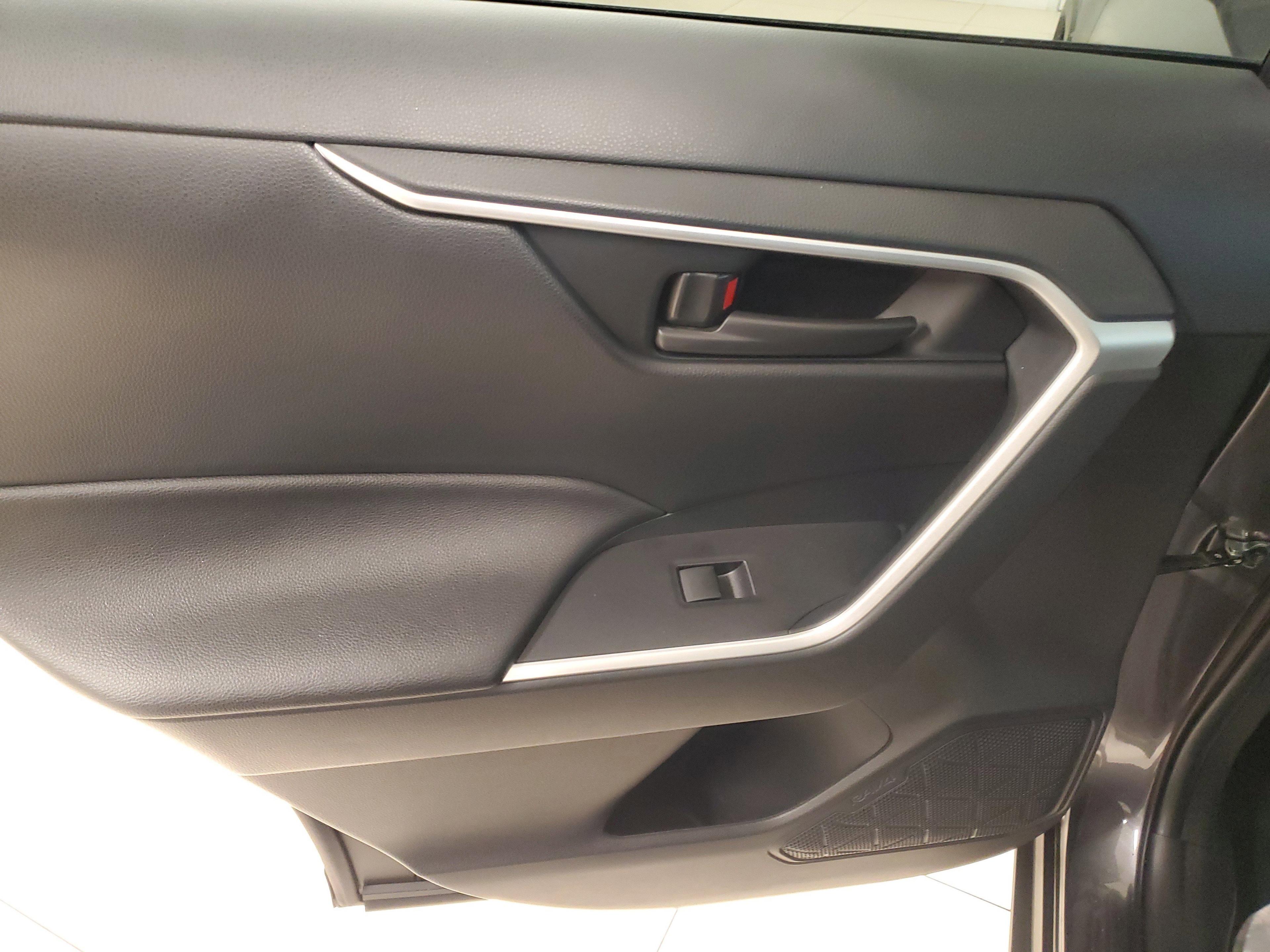 Toyota Rav4 Hybrid Le Awd Suv | Miami, Fl - Thumbnail 14