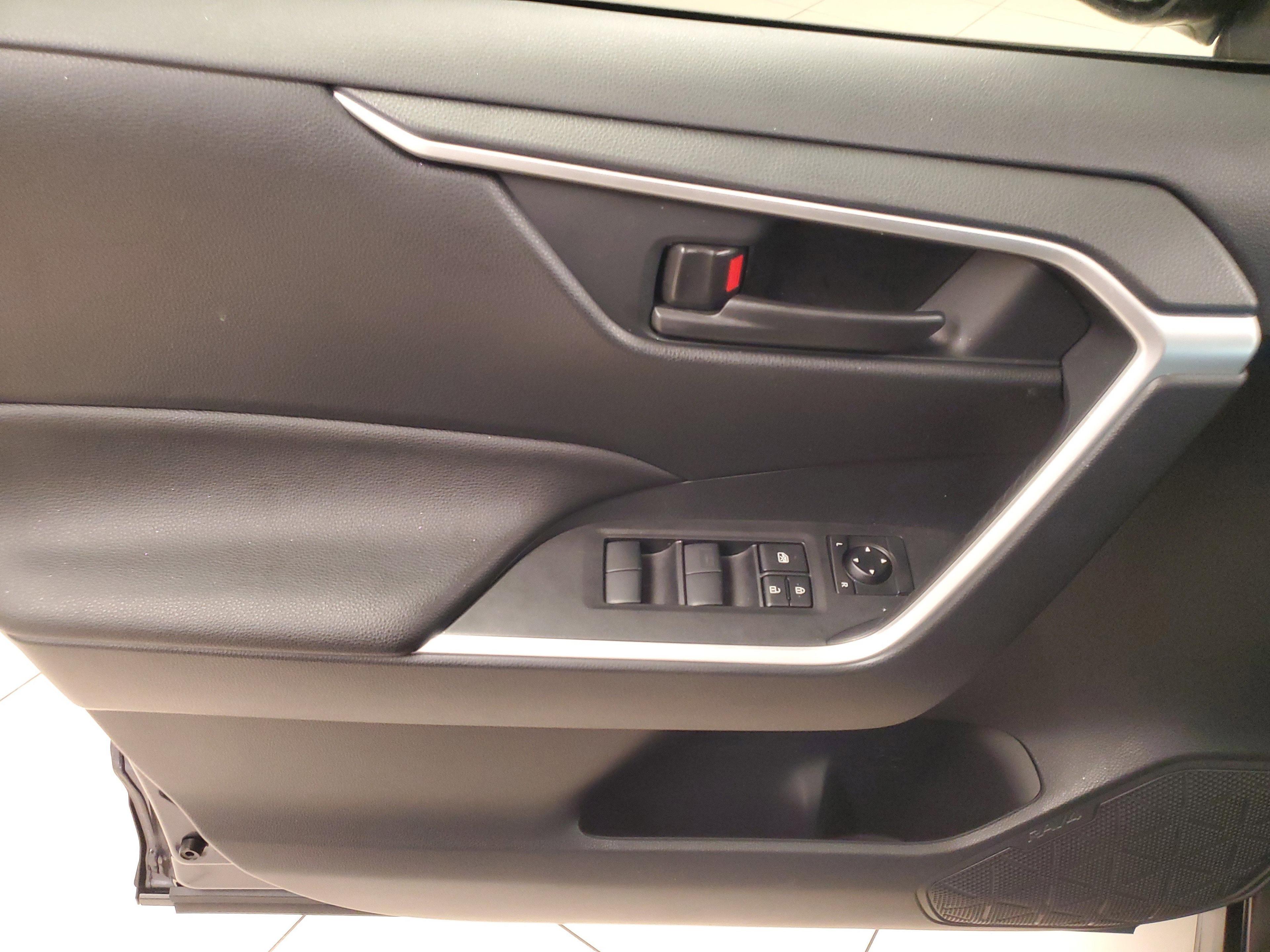 Toyota Rav4 Hybrid Le Awd Suv | Miami, Fl - Thumbnail 17