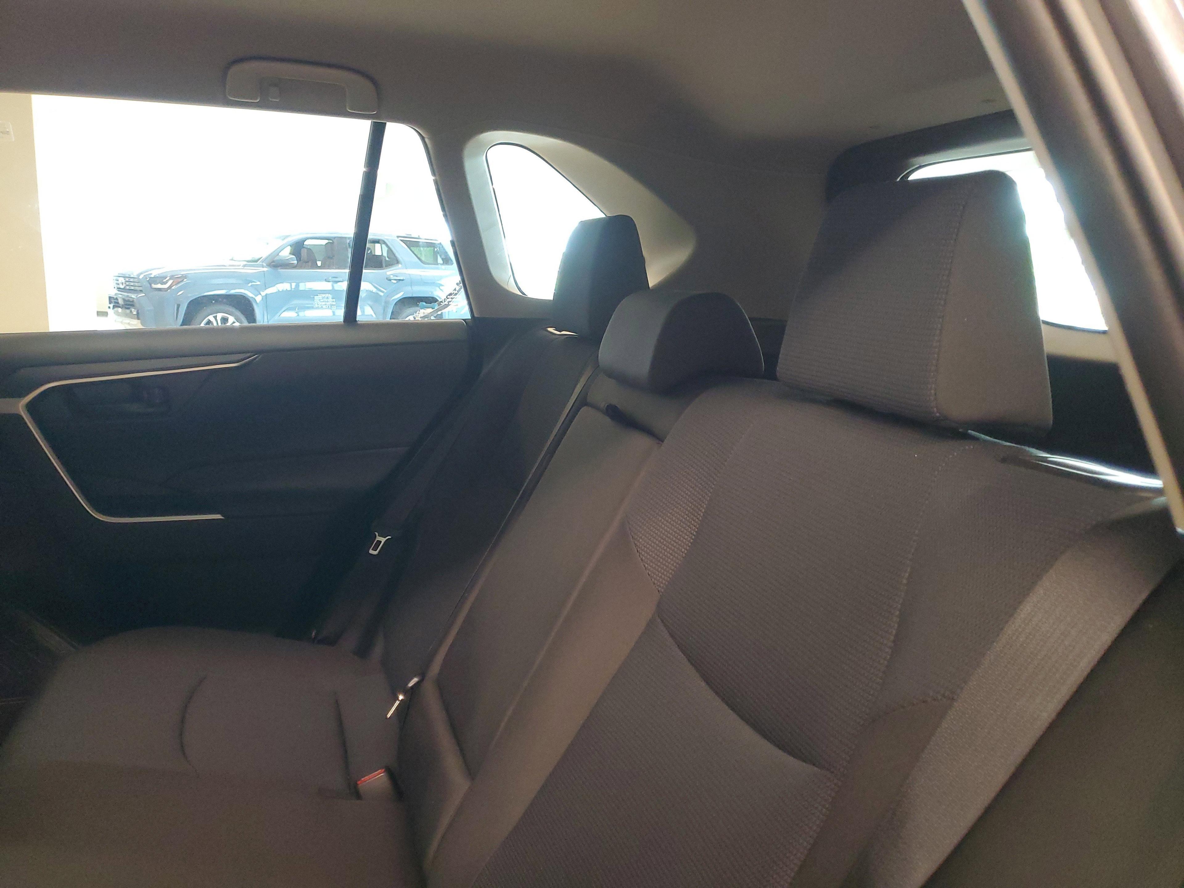 Toyota Rav4 Hybrid Le Awd Suv | Miami, Fl - Thumbnail 13