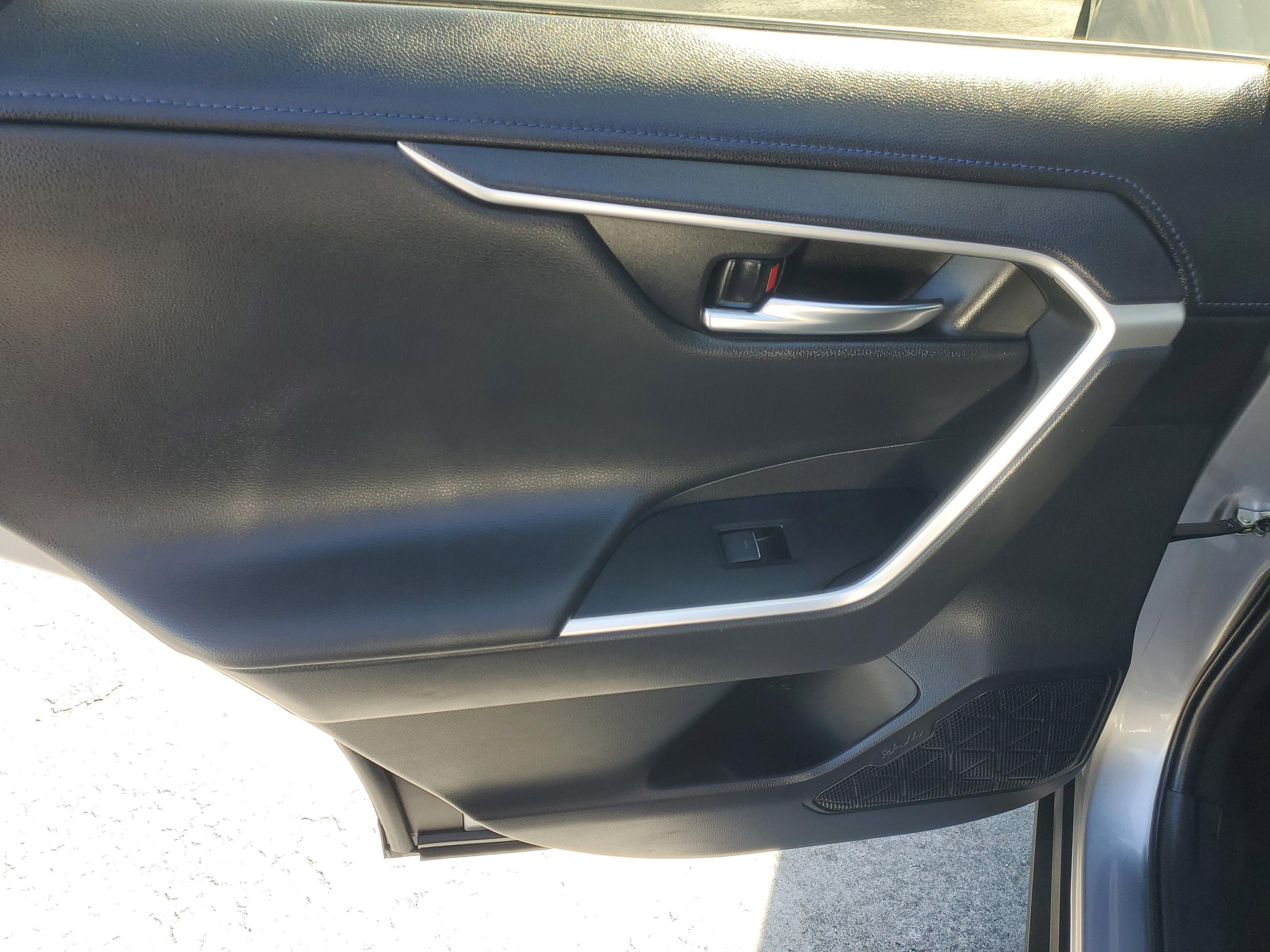 Toyota Rav4 Hybrid Xse Awd - Thumbnail 15