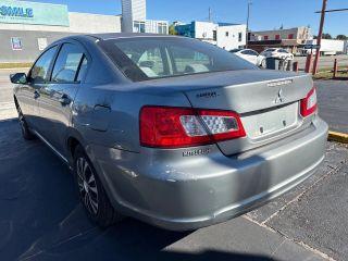 Mitsubishi Galant - Thumbnail 3