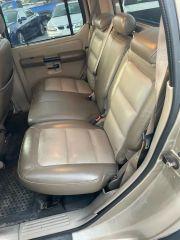 Ford Explorer Sport Trac - Thumbnail 3