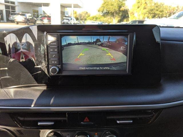 Nissan Kicks S - Thumbnail 19