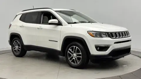 Jeep Compass Latitude W/Sun/Wheel Pkg - Thumbnail 4