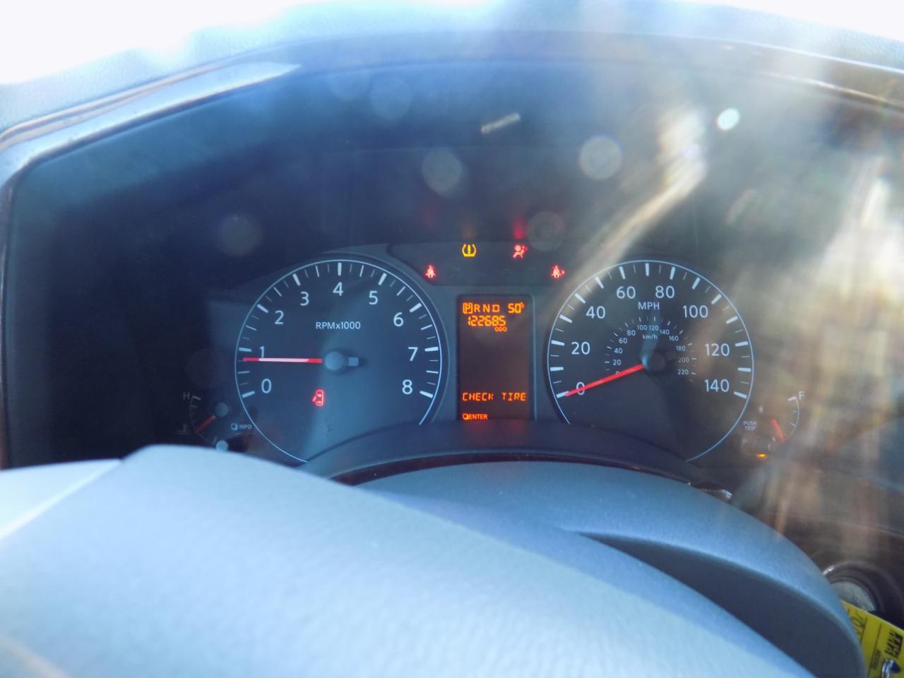 Nissan Nv Cargo3500 Hd S High Roof - Thumbnail 4