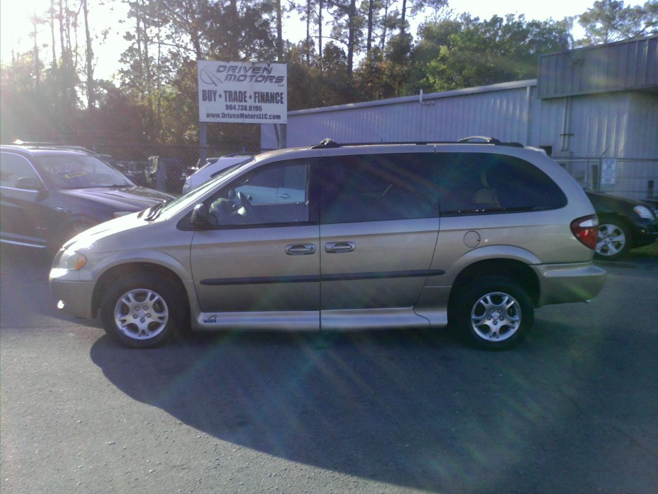Dodge Grand Caravanex - Thumbnail 3