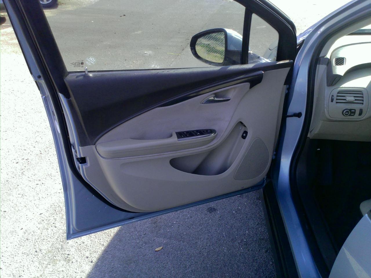 Chevrolet Voltpremium - Thumbnail 18